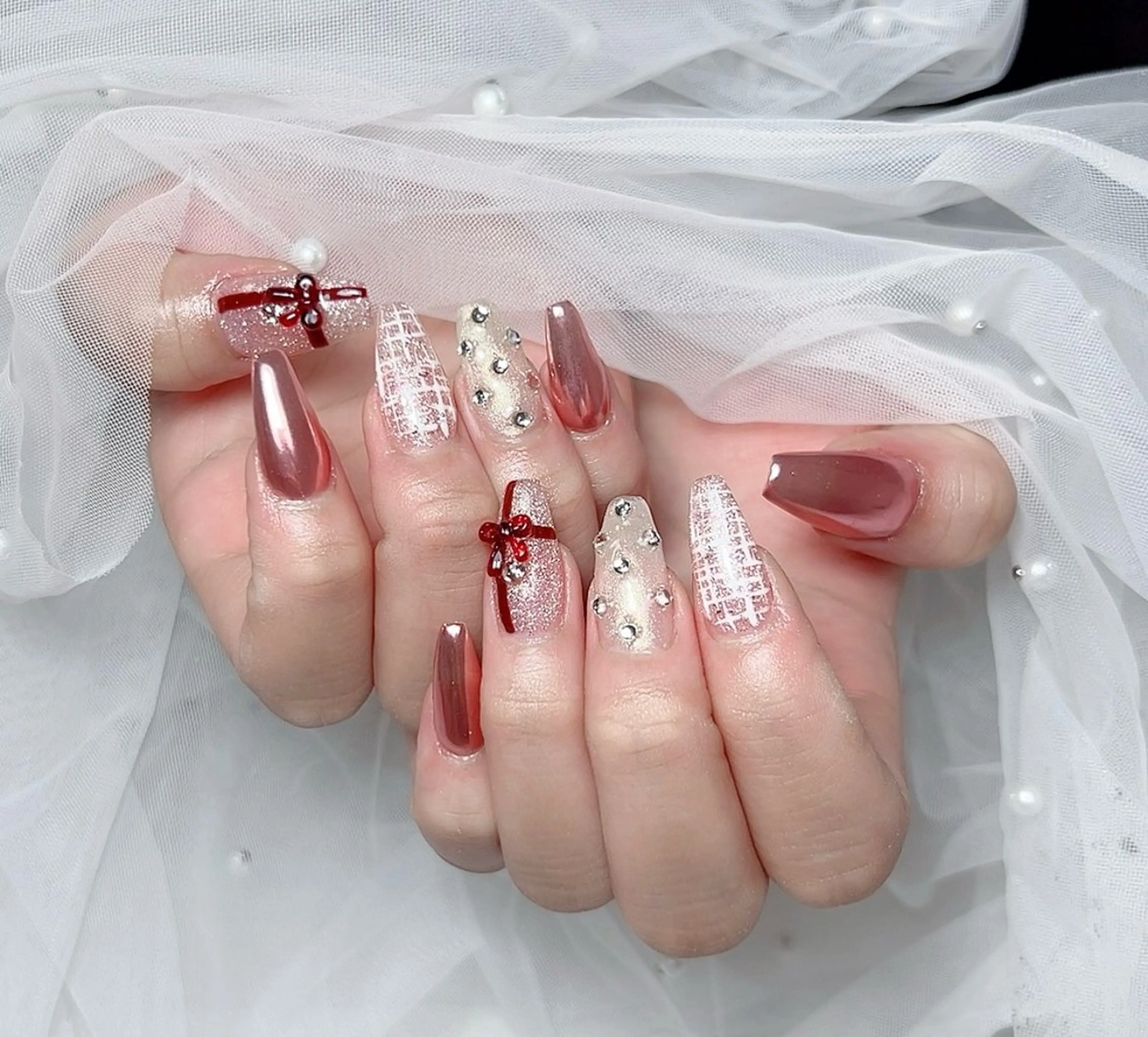 ネイル ハンドネイル 𝐲𝐮𝐦𝐢🎀 長さ出しデザイン専門のネイルデザイン