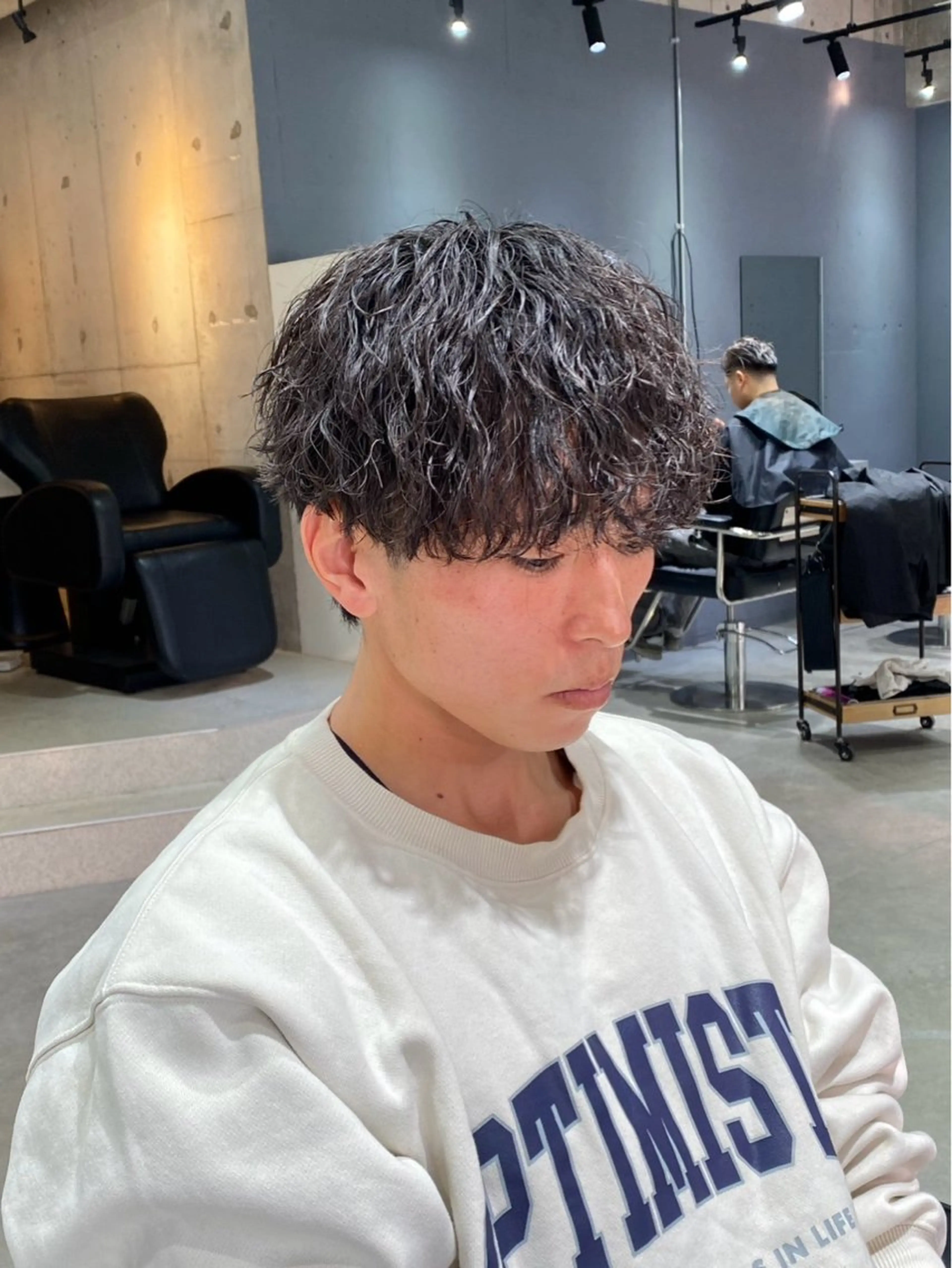 ショート ルービック枚方店所属・ツイスパ/シャドウ 波巻き/平山のヘアスタイル