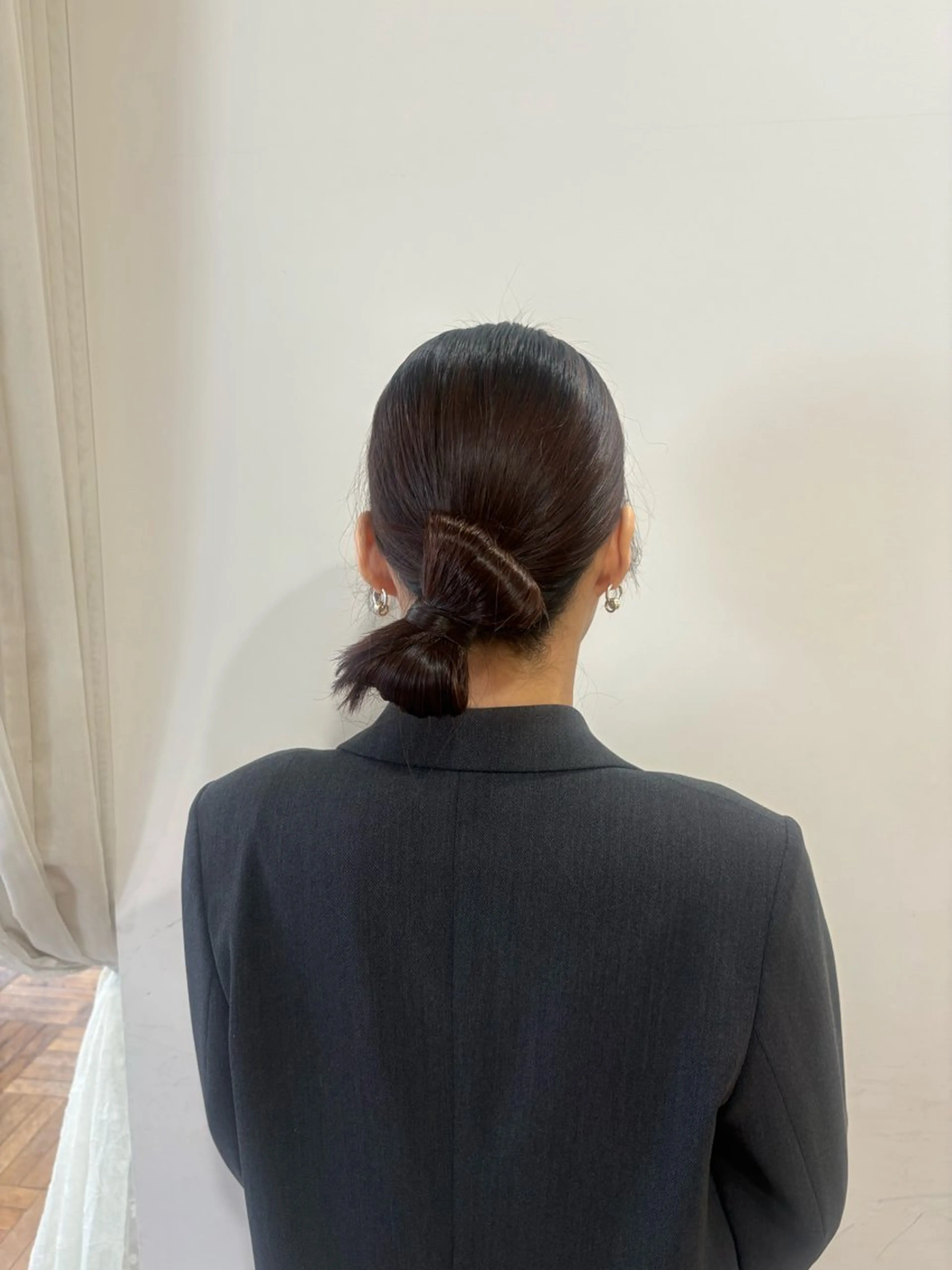 ロング ヘアセット 廣瀬 奈緒のヘアスタイル