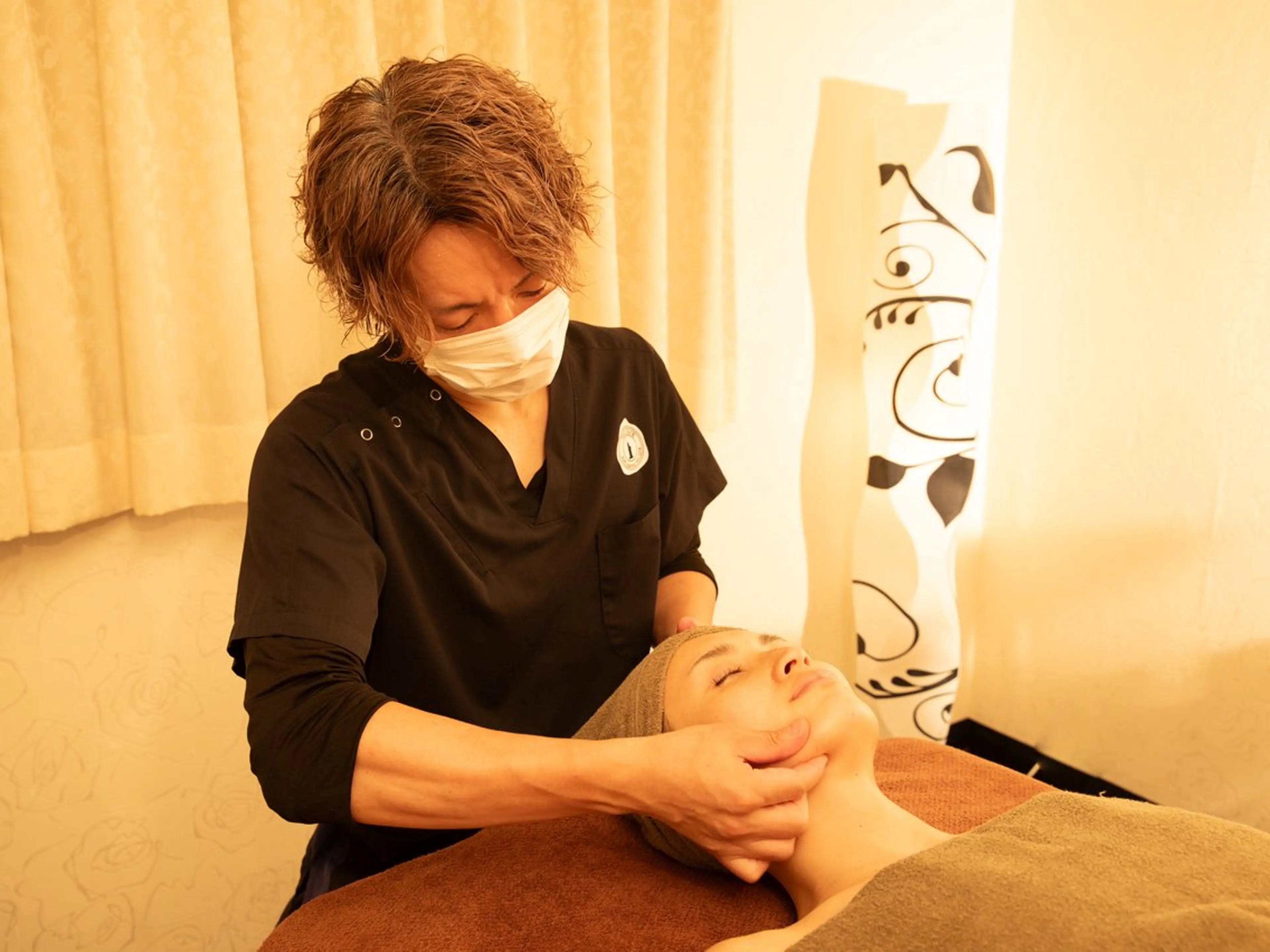 【1ヶ月以内再来限定クーポン】再来★スペシャル小顔コース　90分の写真