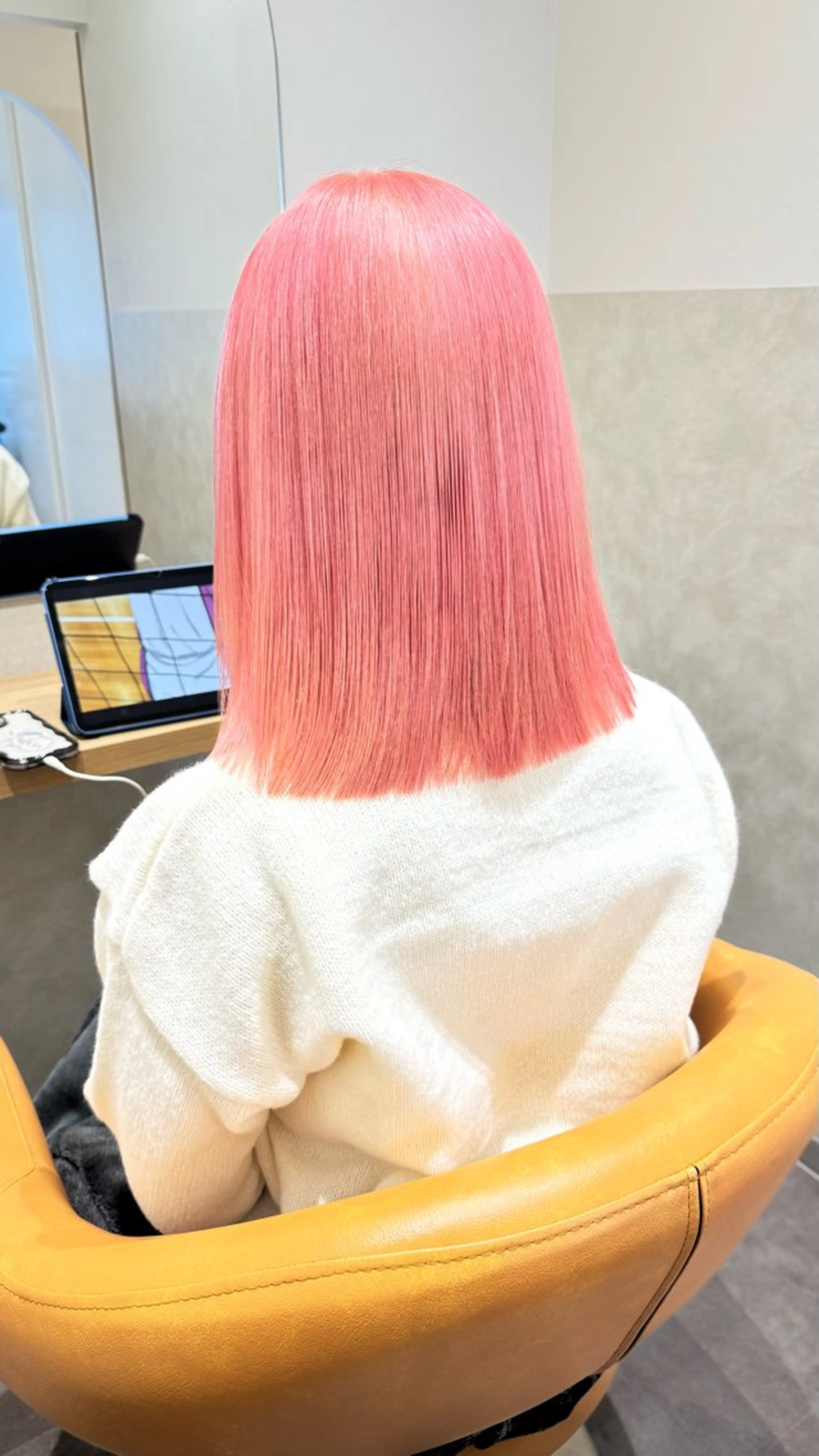 ミディアム カラー SALOWIN札幌大通り所属・札幌ブリーチカラー/ ダブルカラー/ドイのヘアスタイル