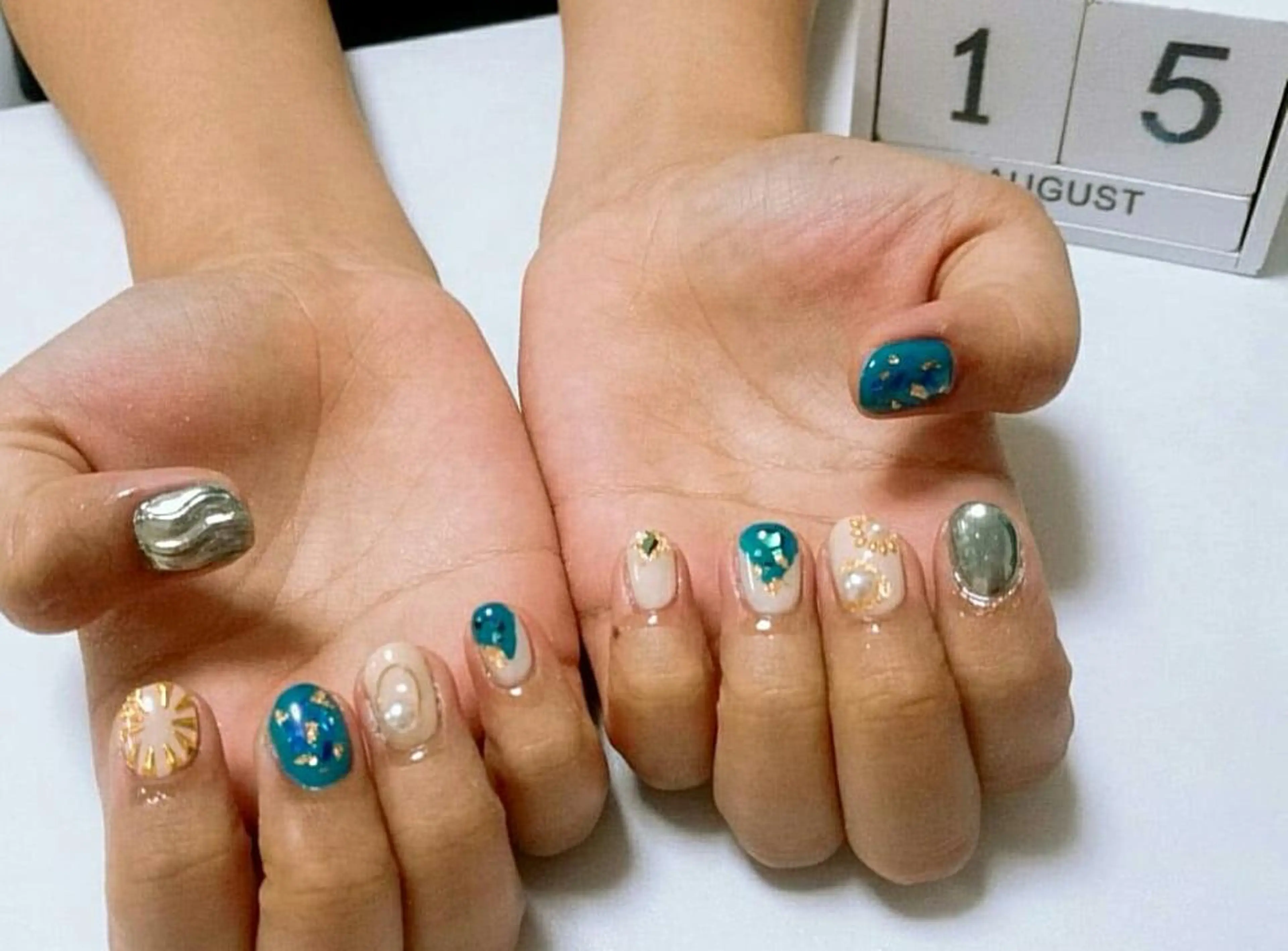 ネイル ニュアンスネイル JEWEL nailのネイルデザイン