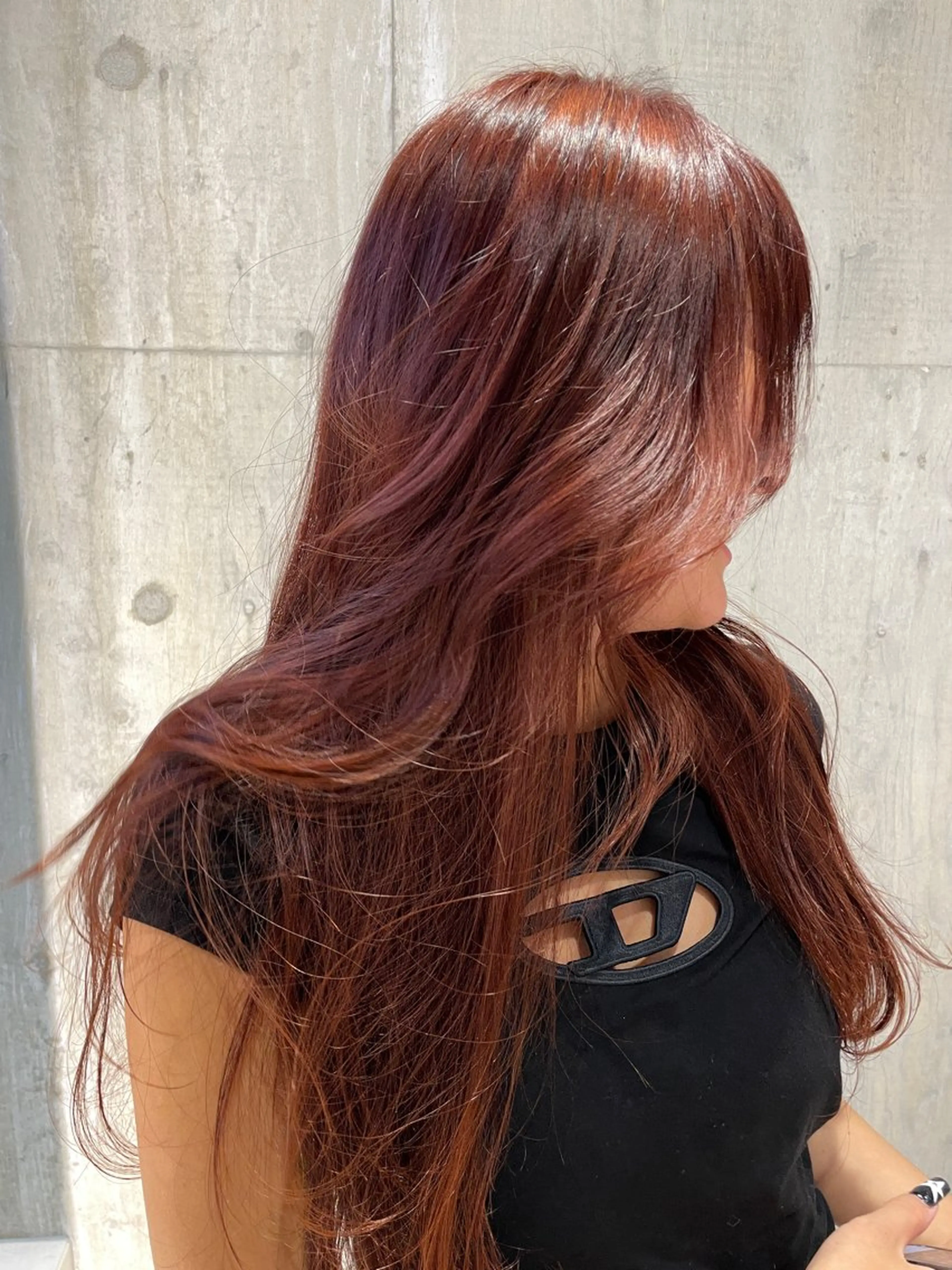 ロング カラー ブリーチ ブリーチなしカラー レッドカラー niil所属・REINA /niil/女性限定のヘアスタイル