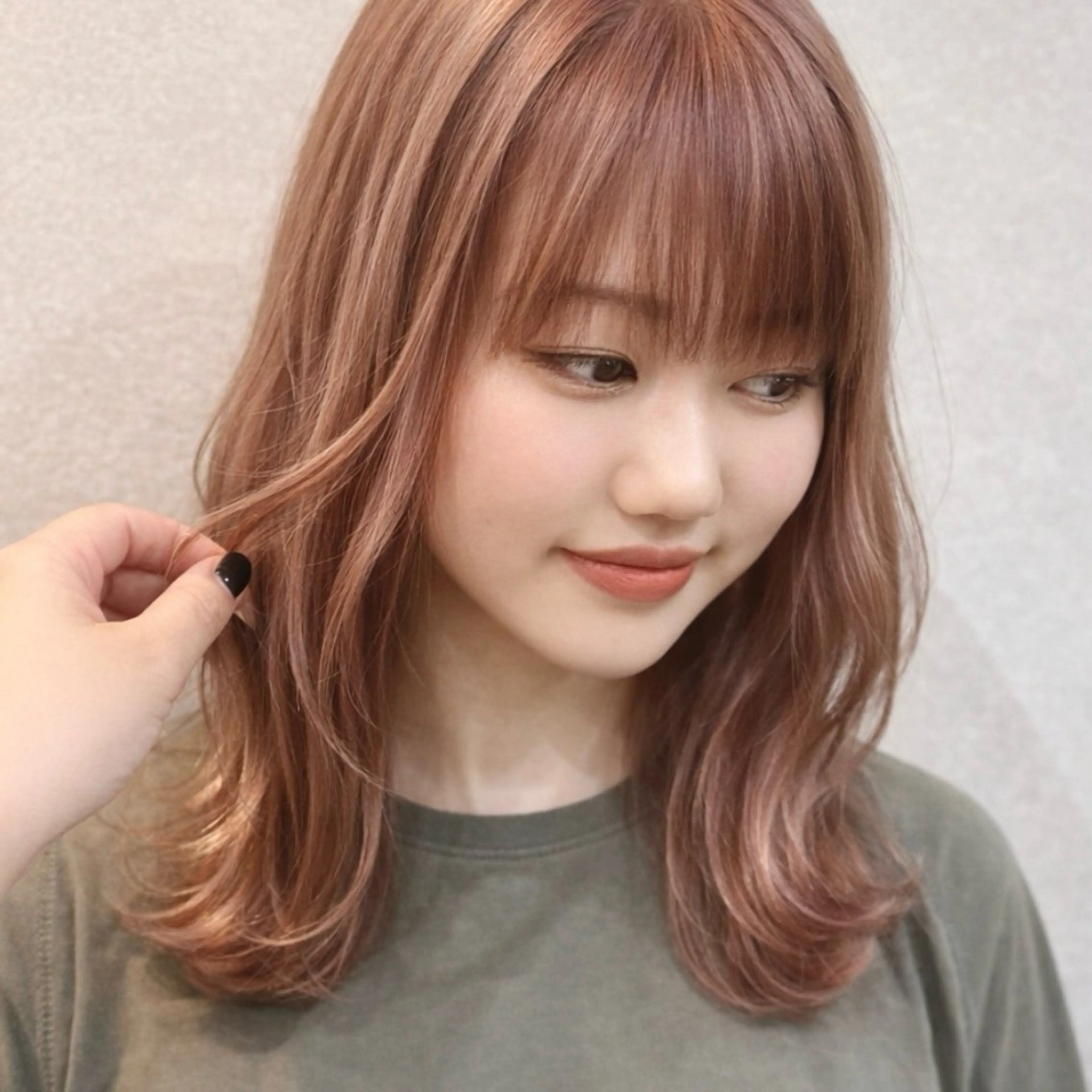 セミロング ヘアカラー powderhair_luminity所属・矢澤涼夏 🎀ツヤ髪のヘアスタイル