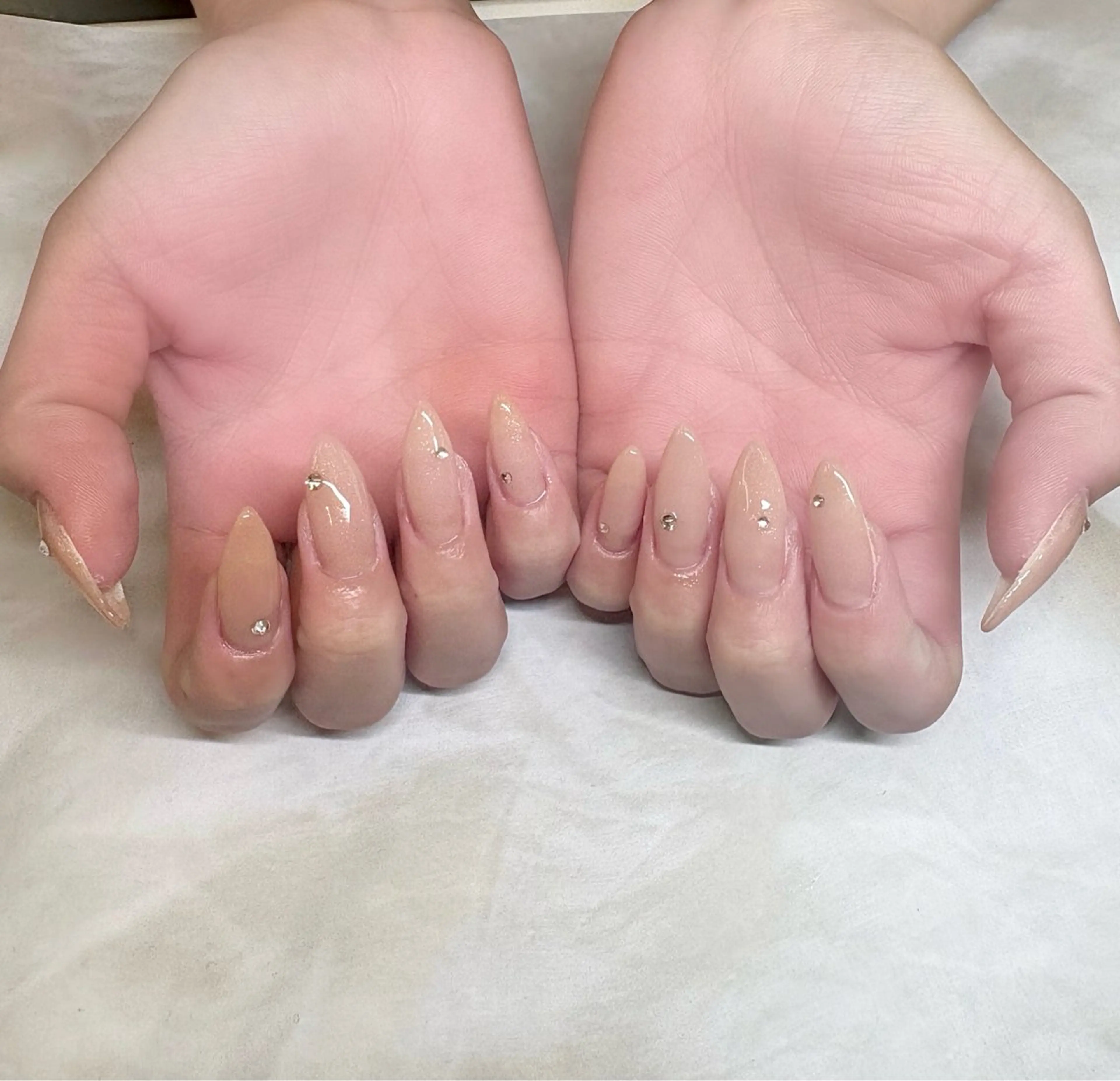 ネイル ストーンネイル RIN🐰笹塚/ パラジェルのマツエク・マツパデザイン