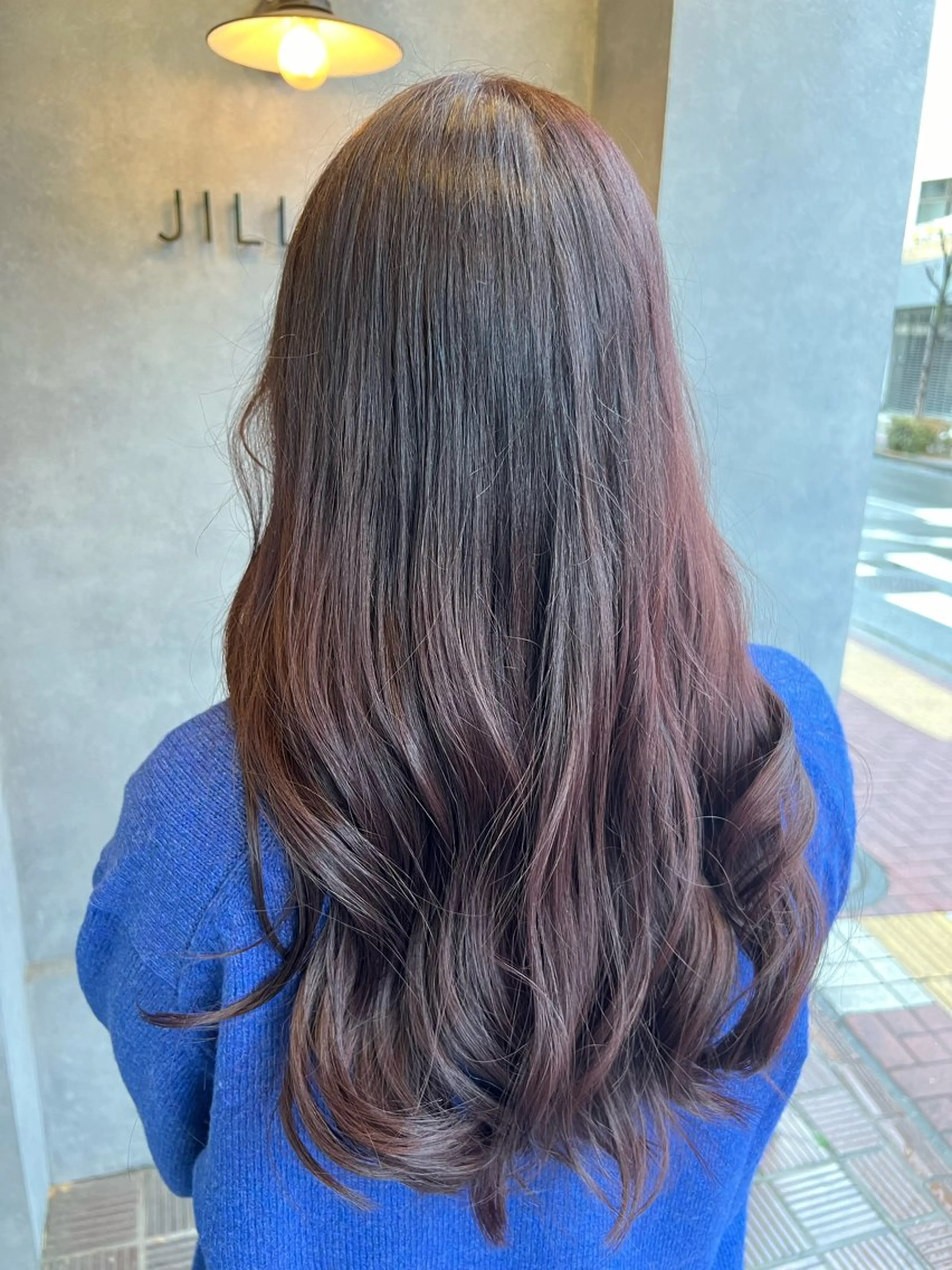 ロング カラー N°jillva 𝑘𝑎𝑟𝑖𝑛のヘアスタイル