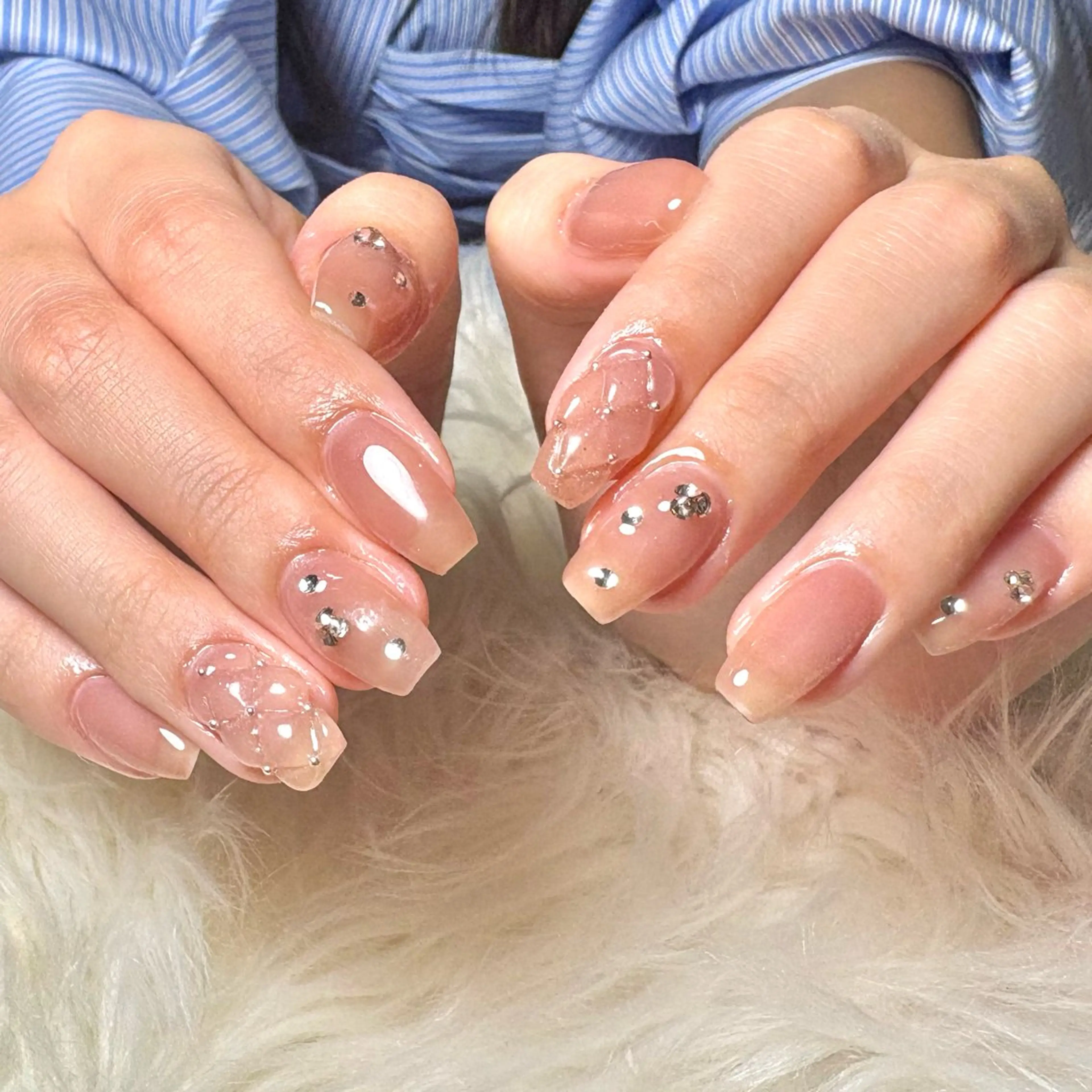 ネイル ハンドネイル ハンドケア hohomi .のネイルデザイン