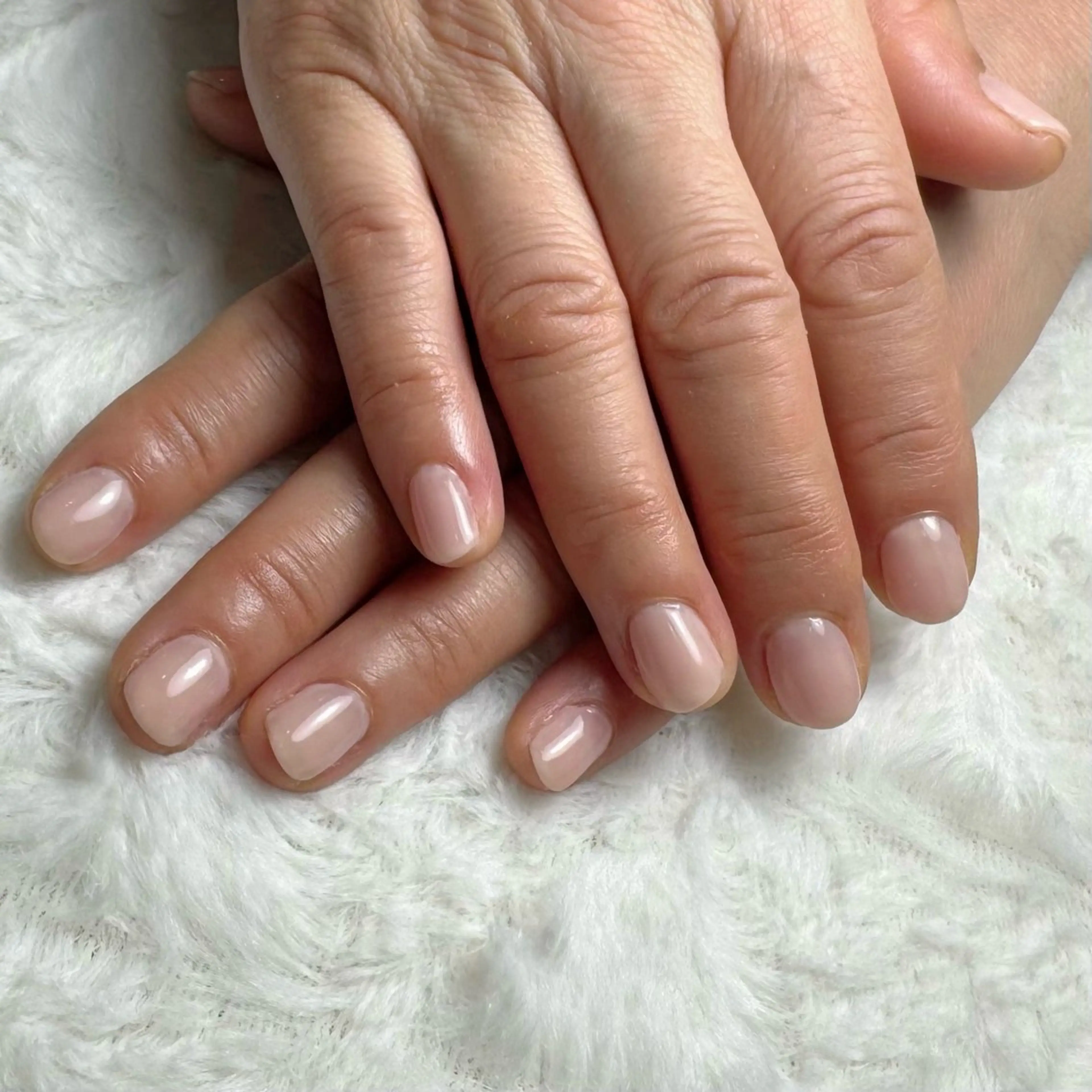 ネイル ハンドネイル BURGUNDY hirokoのネイルデザイン