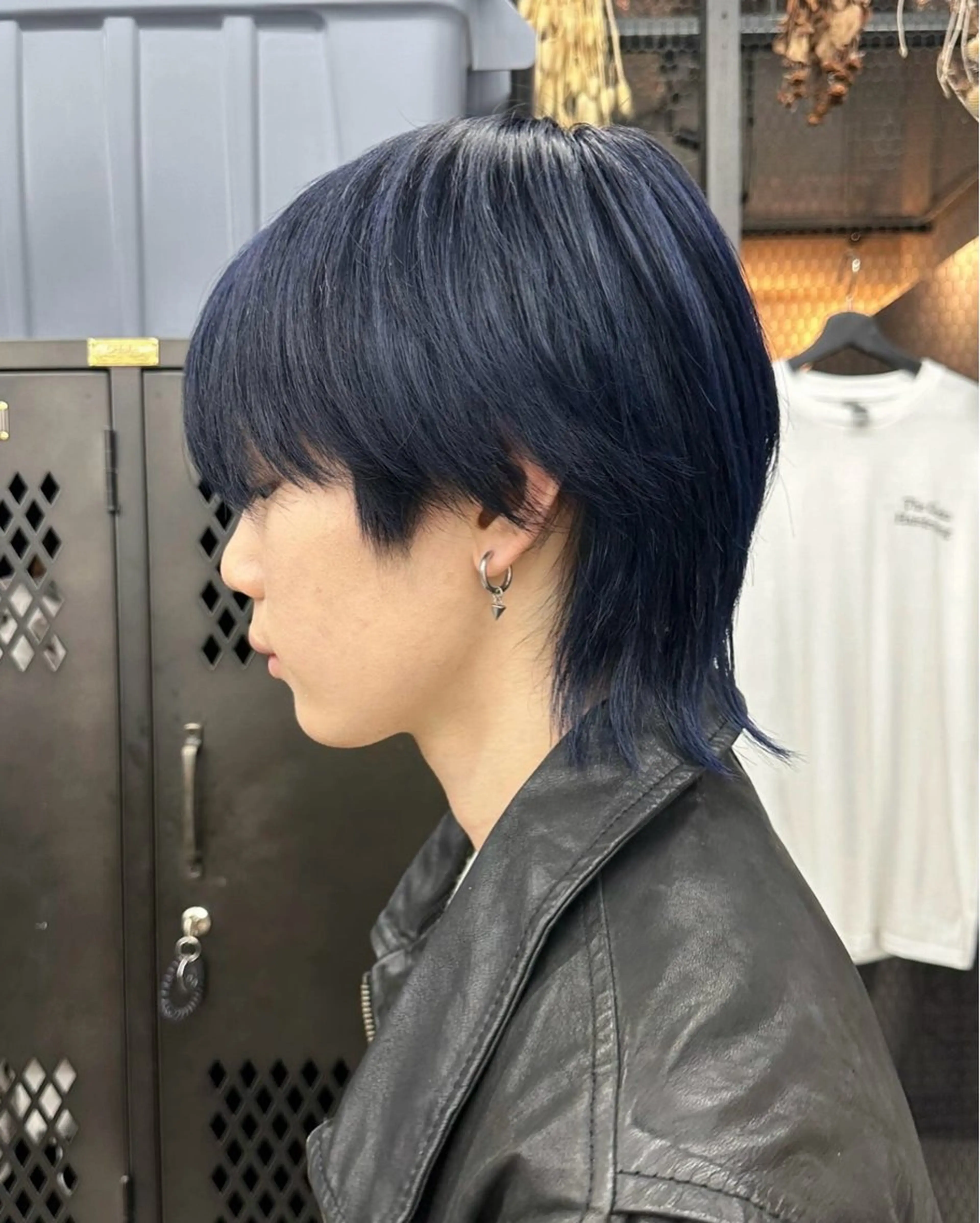 ミディアム カラー メンズ マッシュウルフ マッシュ シースルーマッシュ メンズウルフカット ブルーカラー カット ヘアカラー トリートメント メンズ特化 🦋KANOKO🦋のヘアスタイル