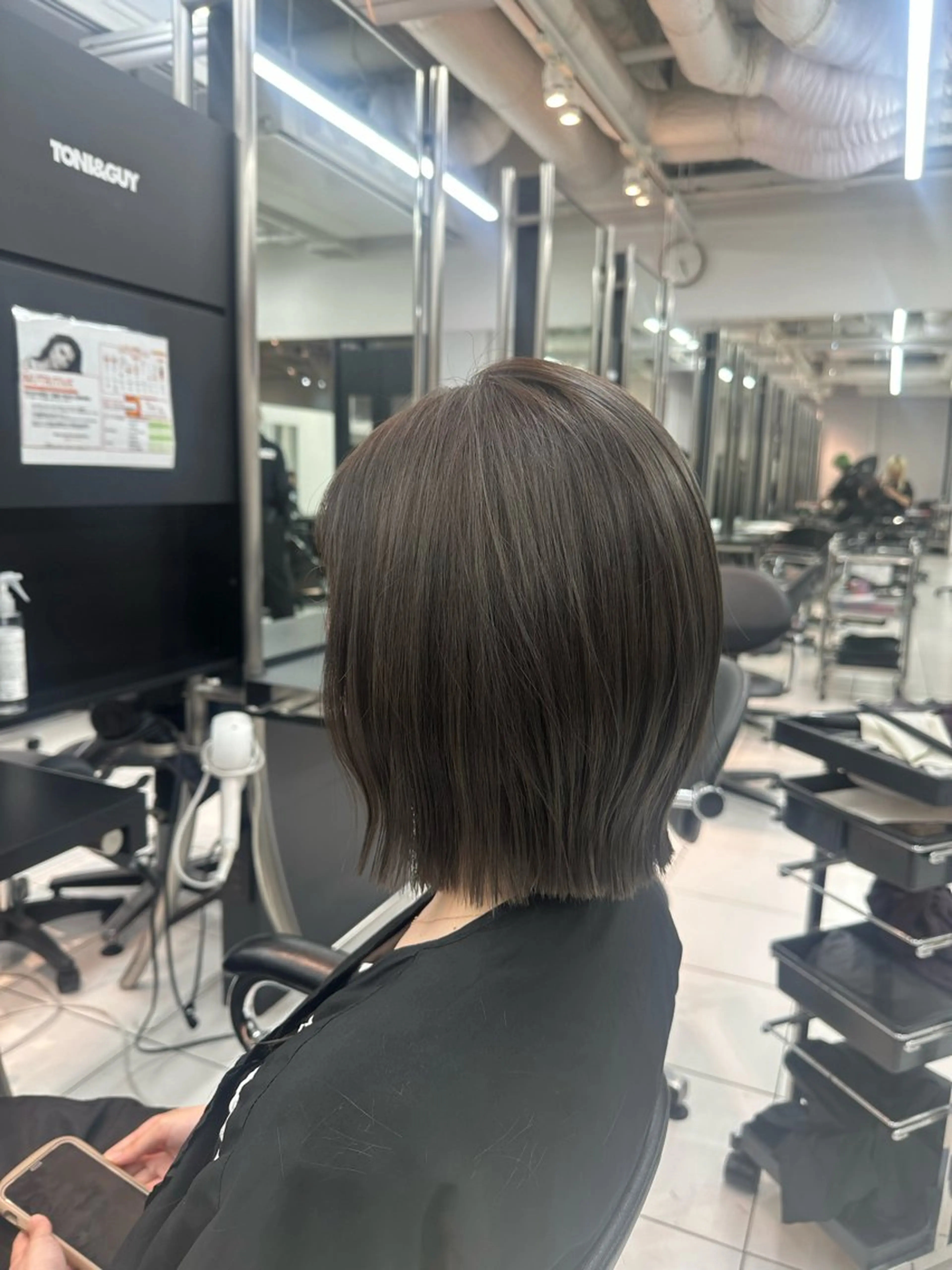 ショート 高橋 沙央のヘアスタイル