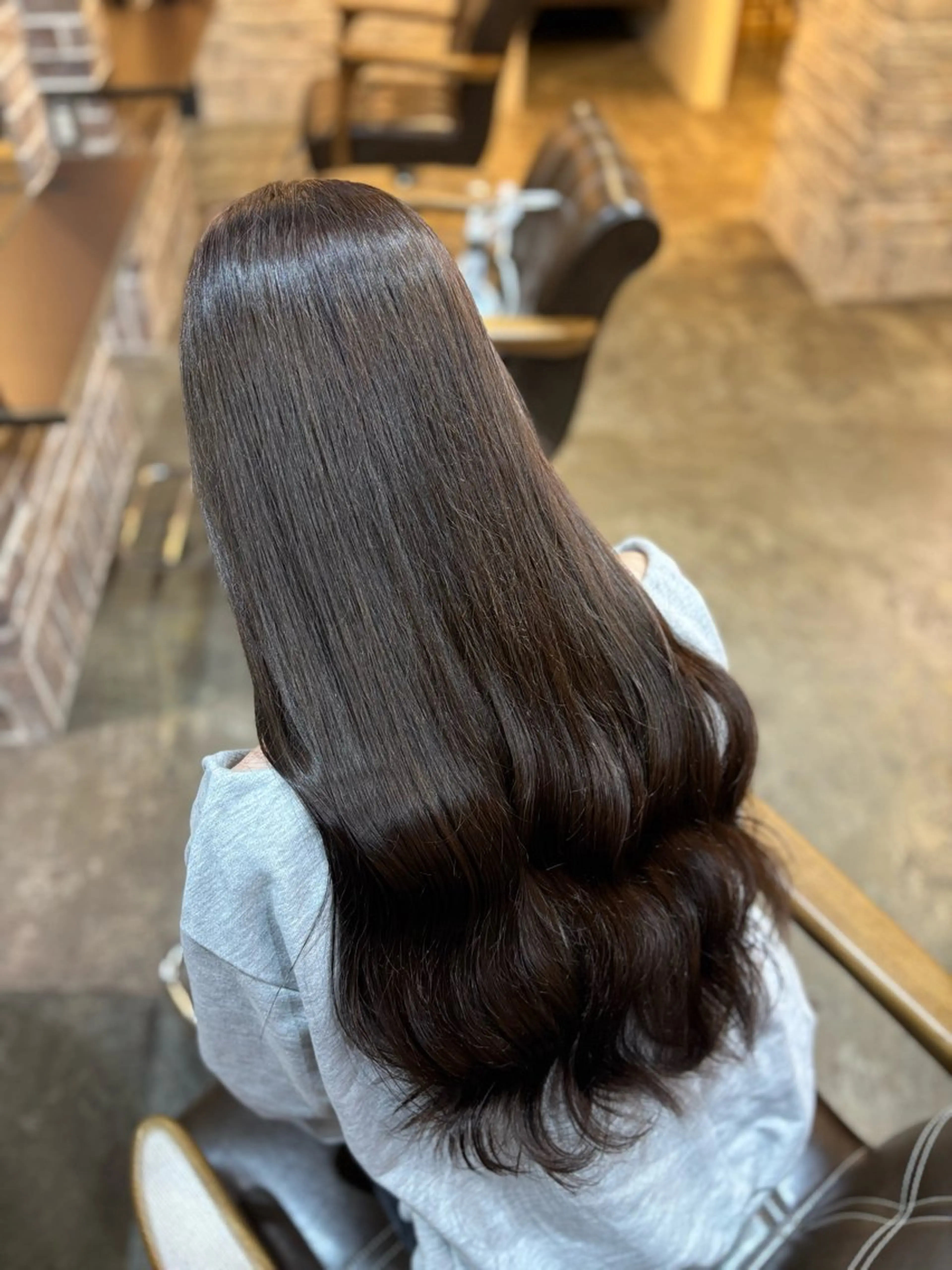 ロング カラー ブラウンカラー オリーブブラウン ヘアカラー カラーモデル/ 川野秀真のヘアスタイル