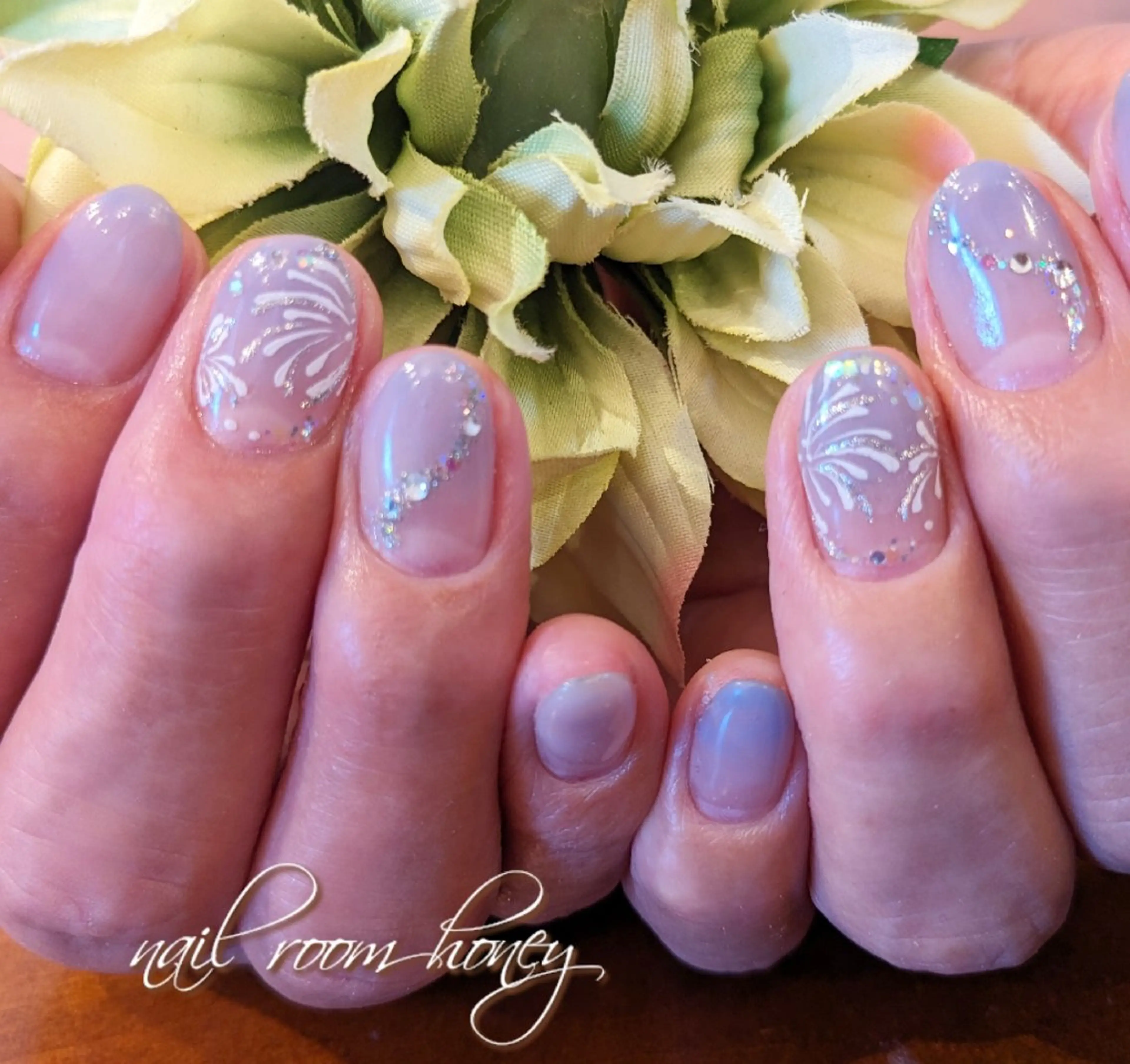 ネイル アートネイル パープル シンプルネイル ハンドネイル nail room  honeyのネイルデザイン