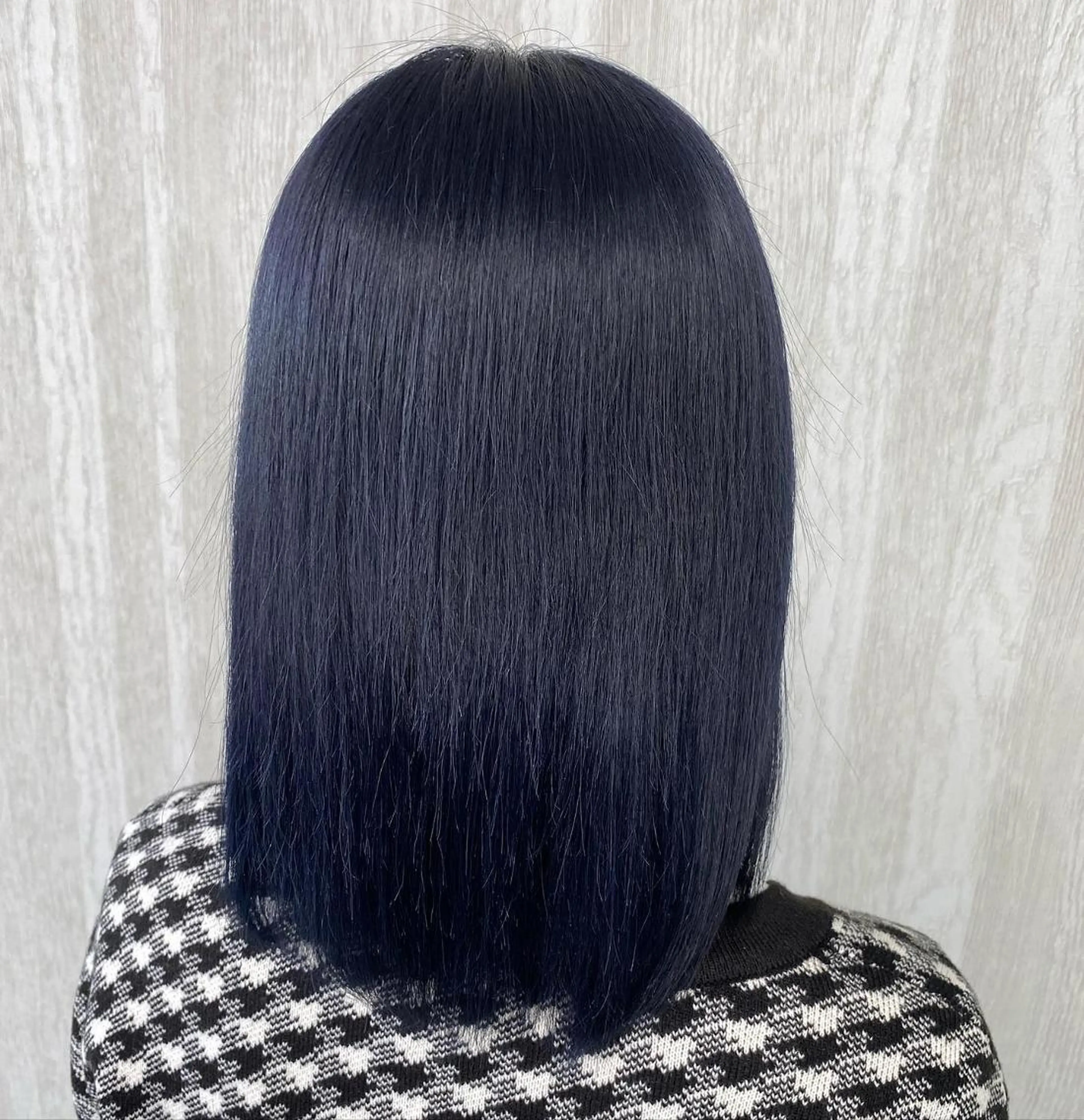 ロング カラー 黒髪 ブルーカラー ブルーブラック ブルージュ ネイビーカラー UNDER vr 【アンダーバー】のヘアスタイル