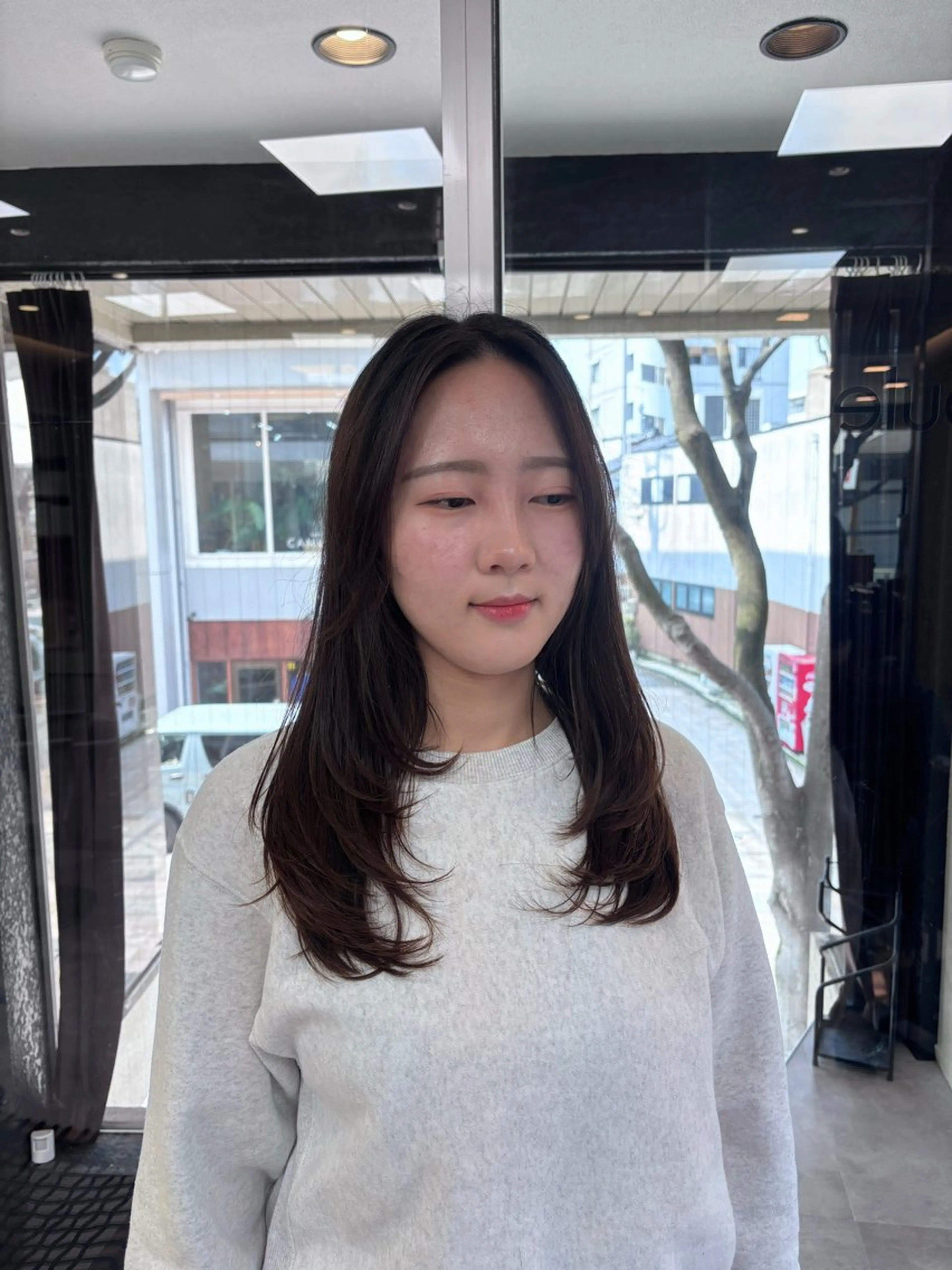 セミロング カット ヘアカラー 竹田 佳奈のヘアスタイル