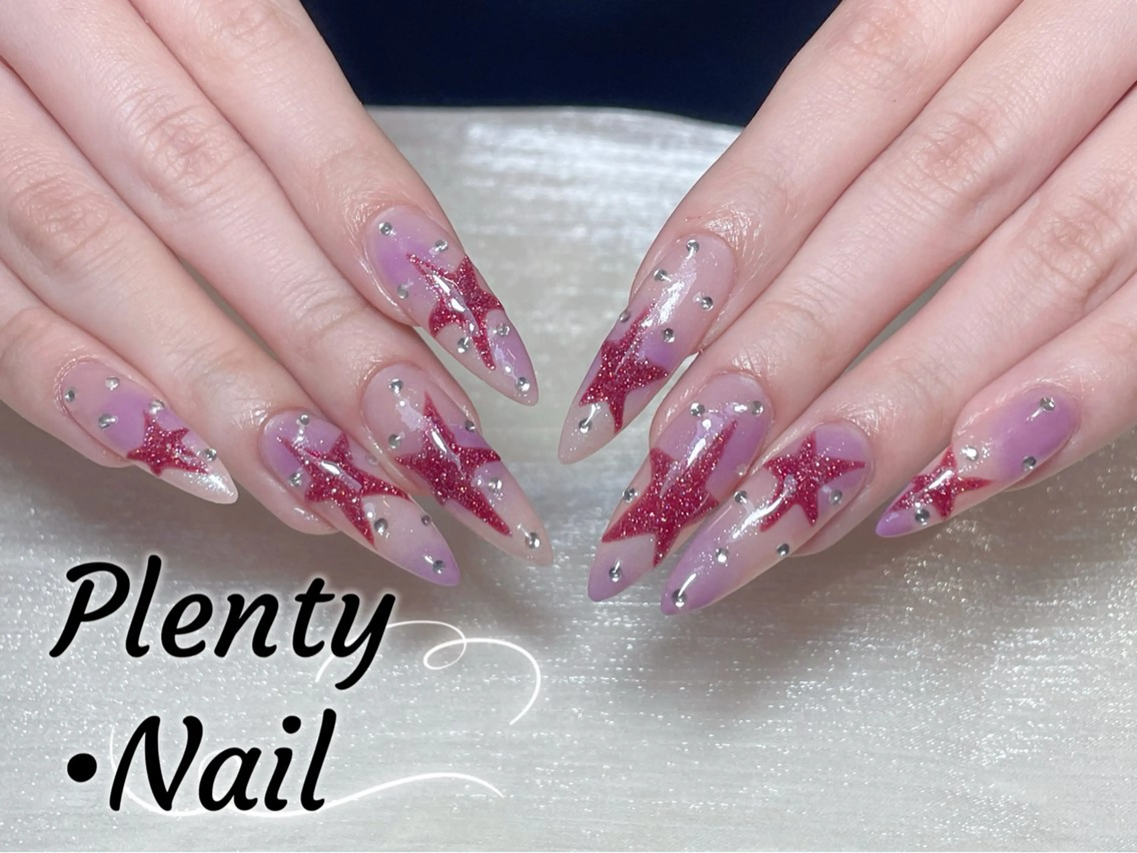 ネイル アートネイル オーロラネイル ガーリー キラキラネイル マグネットネイル Diamond Kokona🩷のネイルデザイン