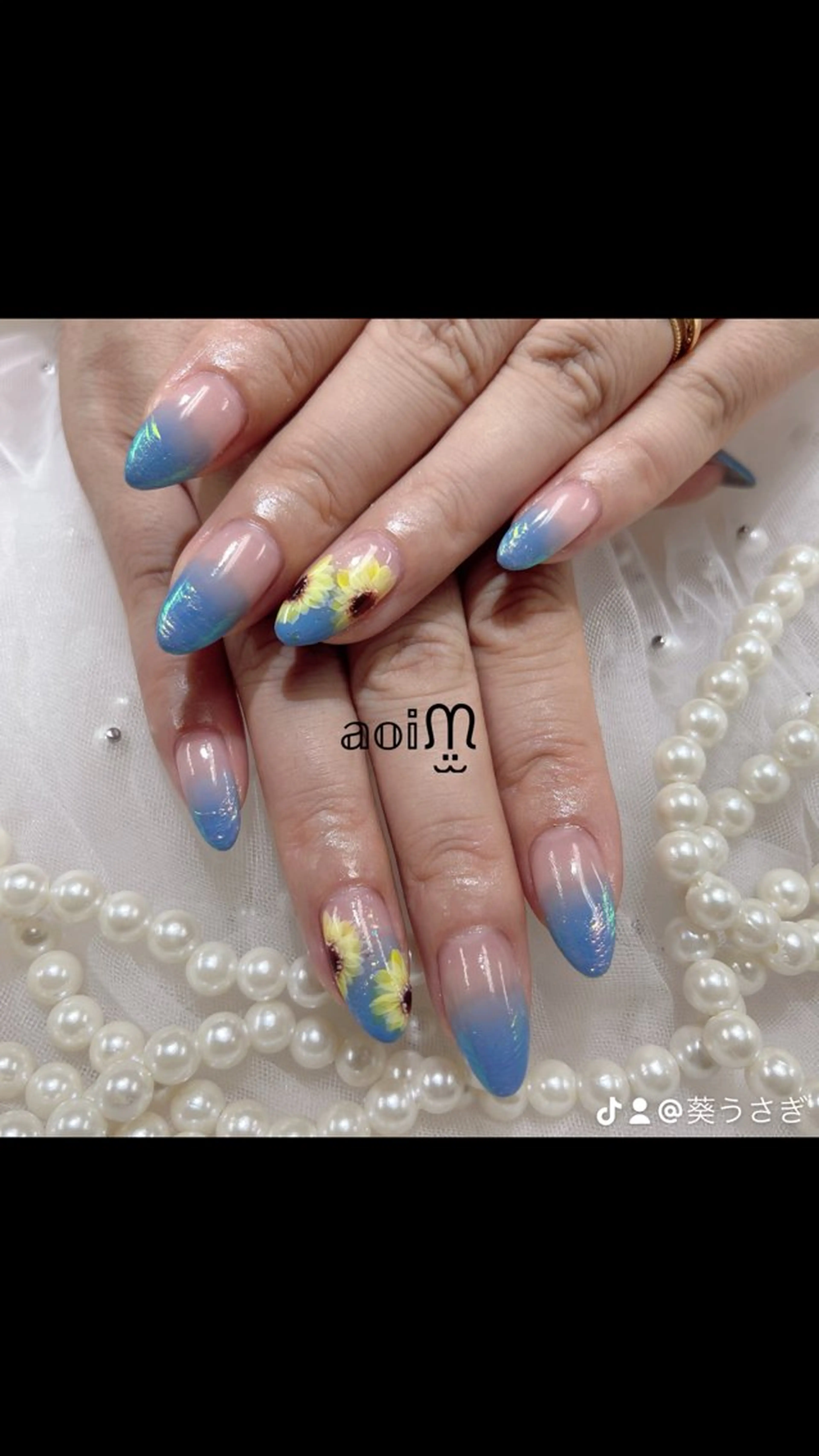 ネイル 葵うさぎ所属・葵うさぎ AIのネイルデザイン