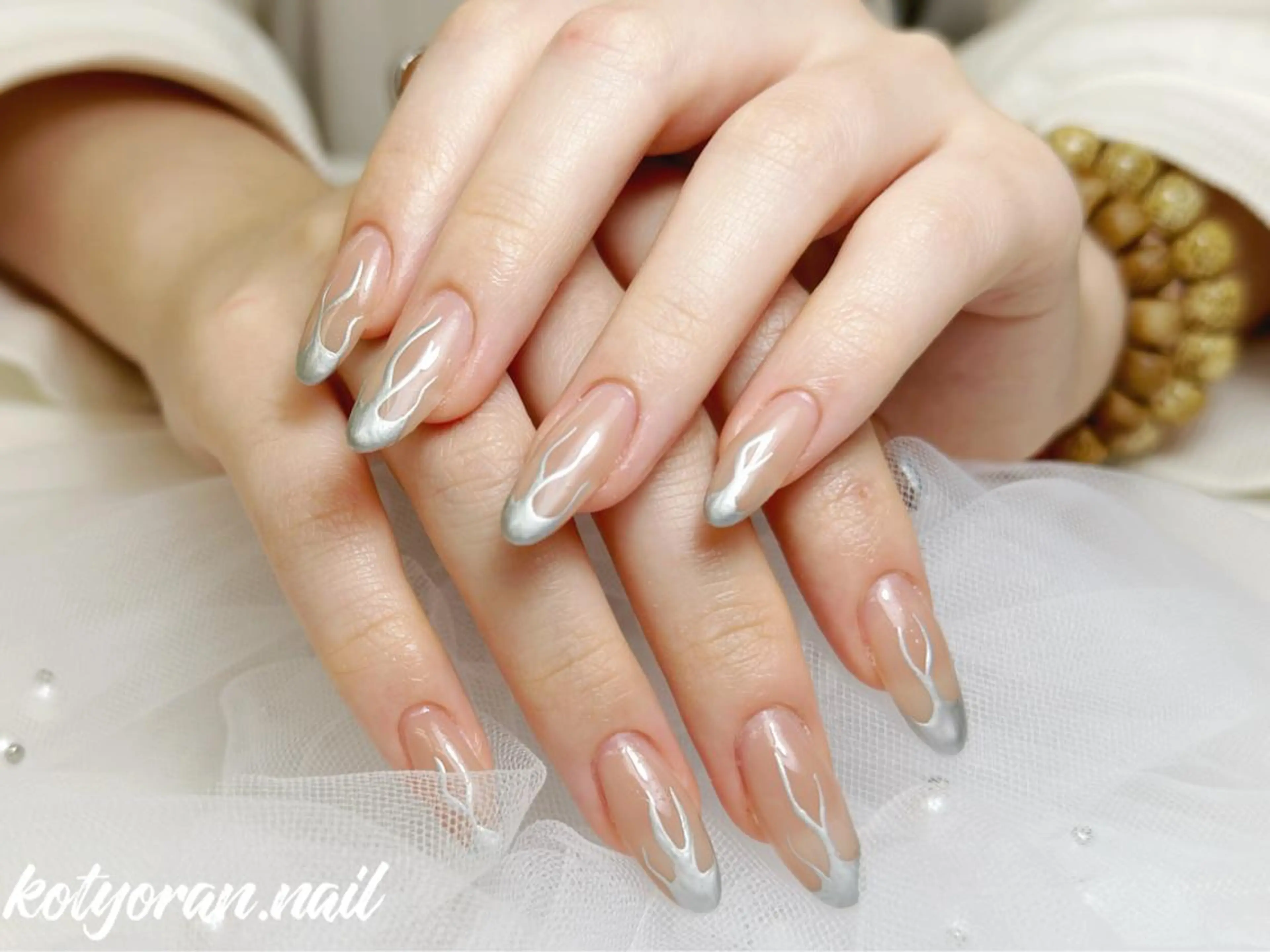 ネイル Mona【パラジェル ・長さ出し専門店】のネイルデザイン