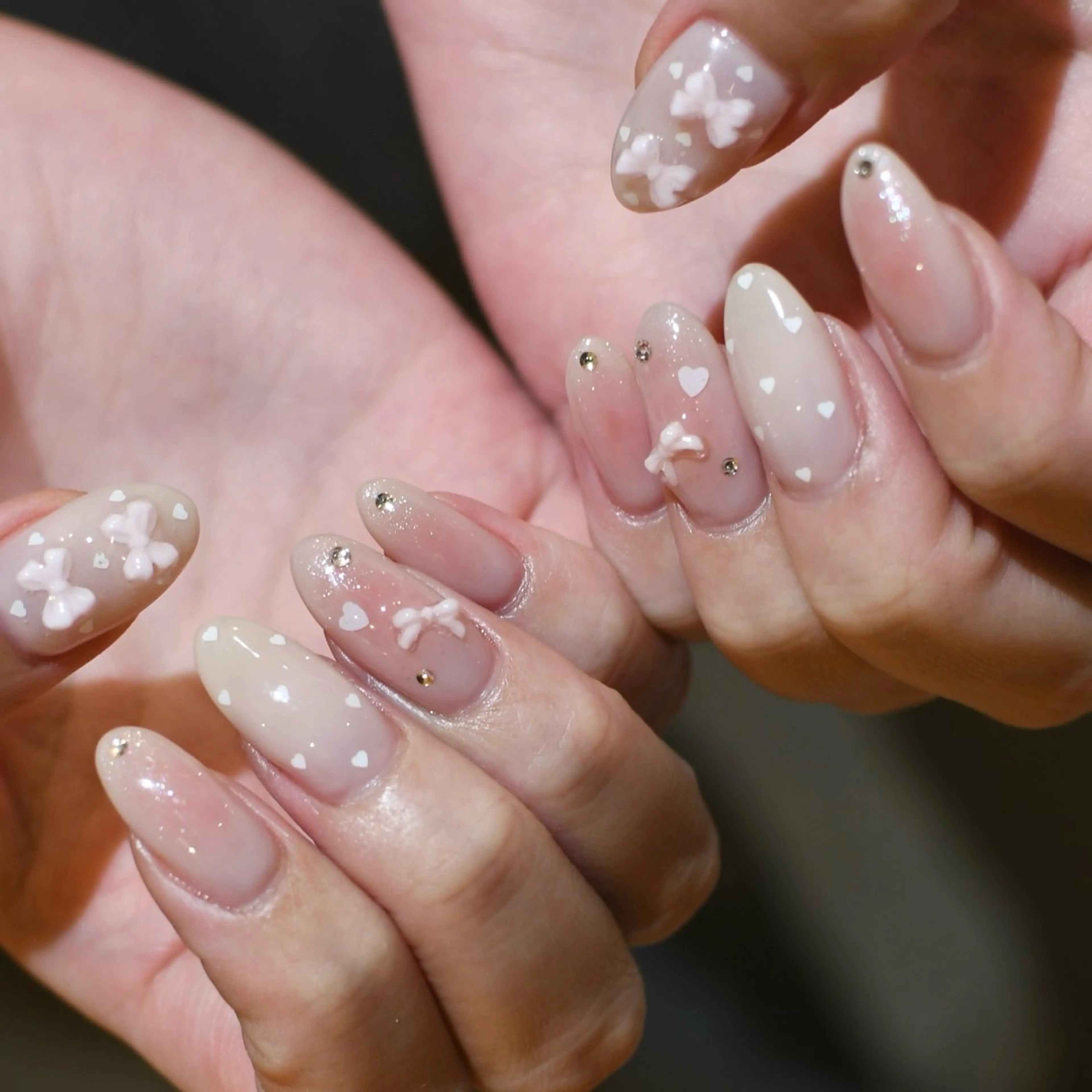 ネイル ニュアンスネイル ハンドネイル nuu 栄  /  シェアサロン所属・nuu栄 ユキ / 大人ニュアンスのネイルデザイン
