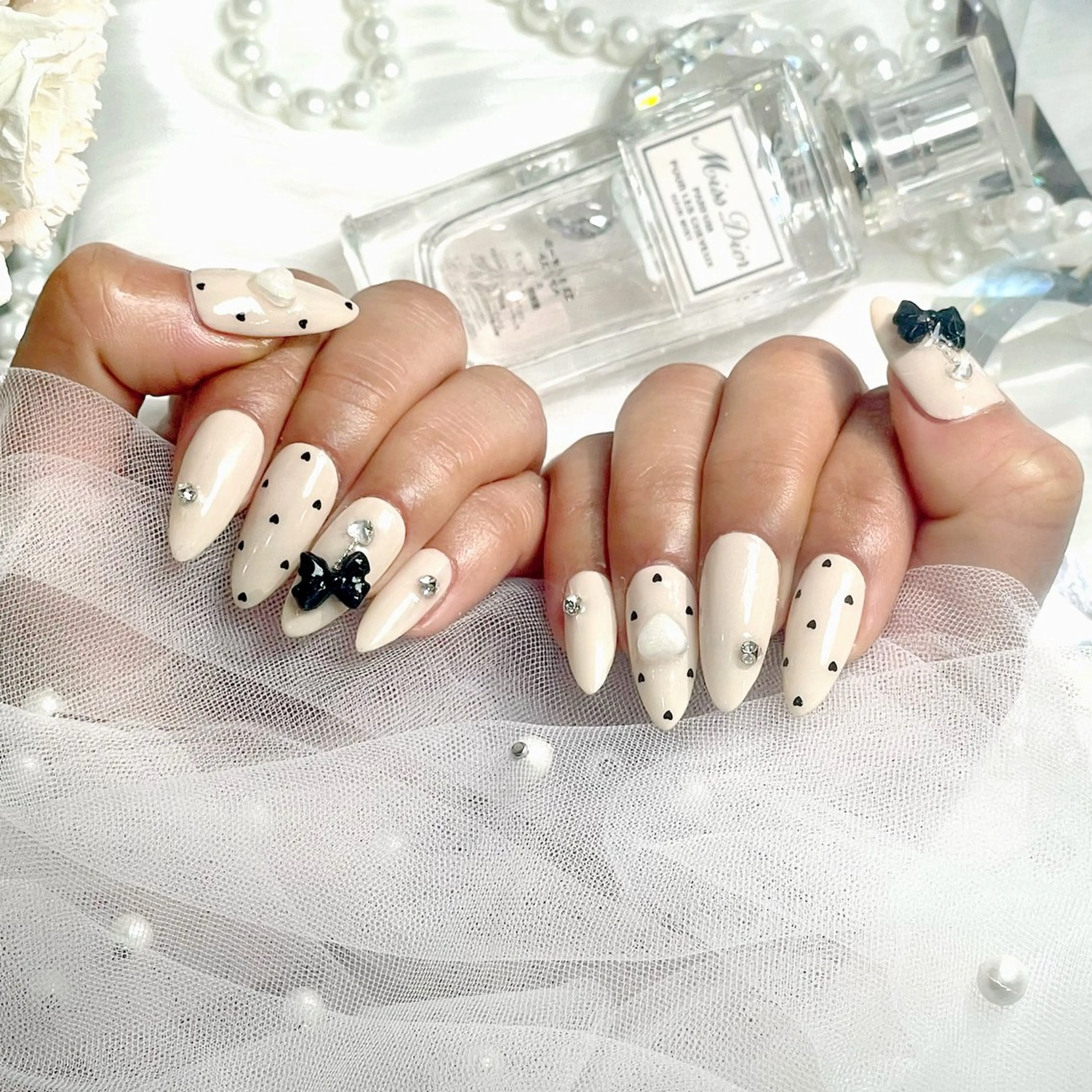 ネイル 𝐚 𝐤 𝐢のネイルデザイン