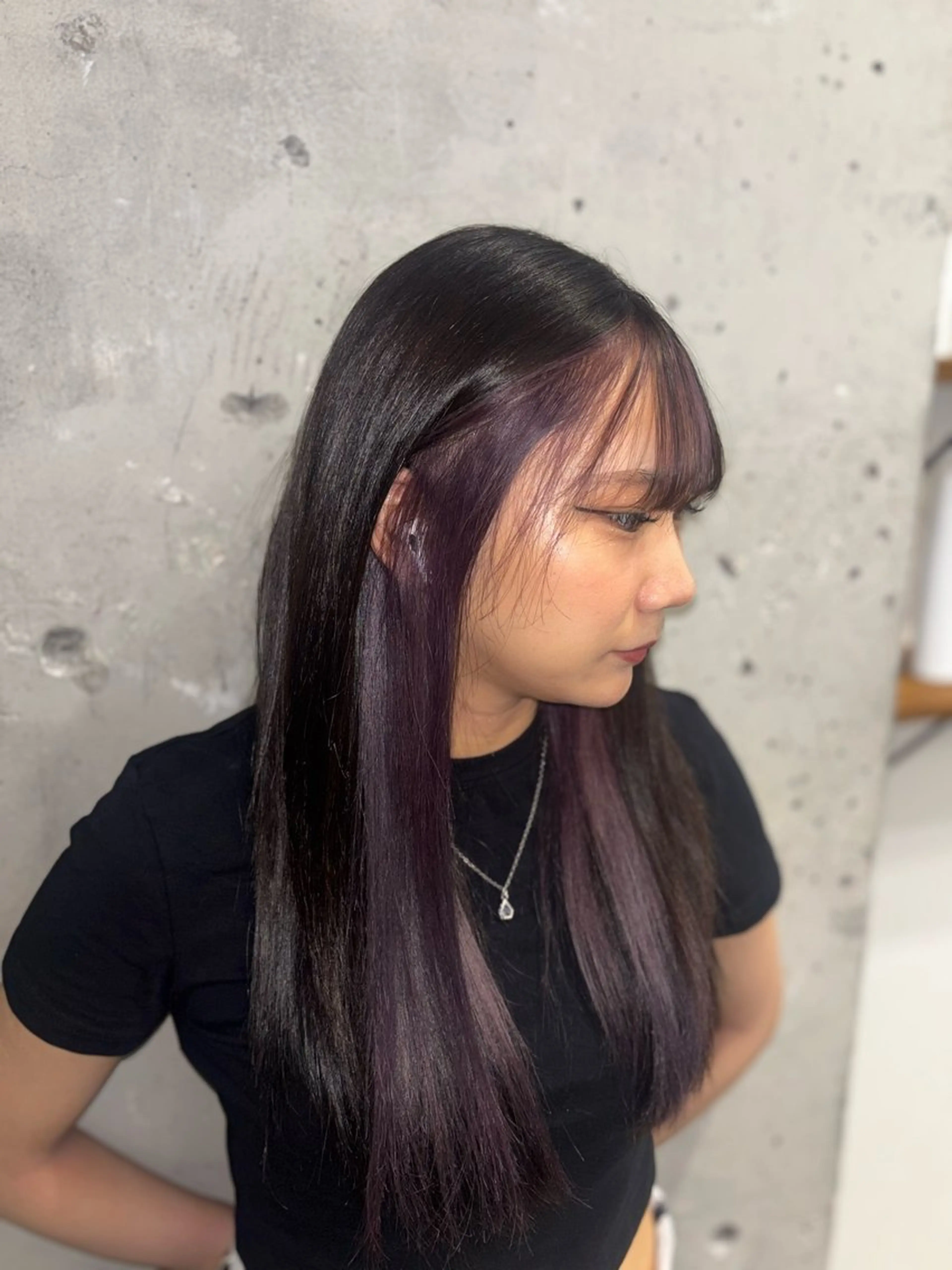 カラー ブリーチ インナーカラー ラベンダーカラー オリタ ルカのヘアスタイル