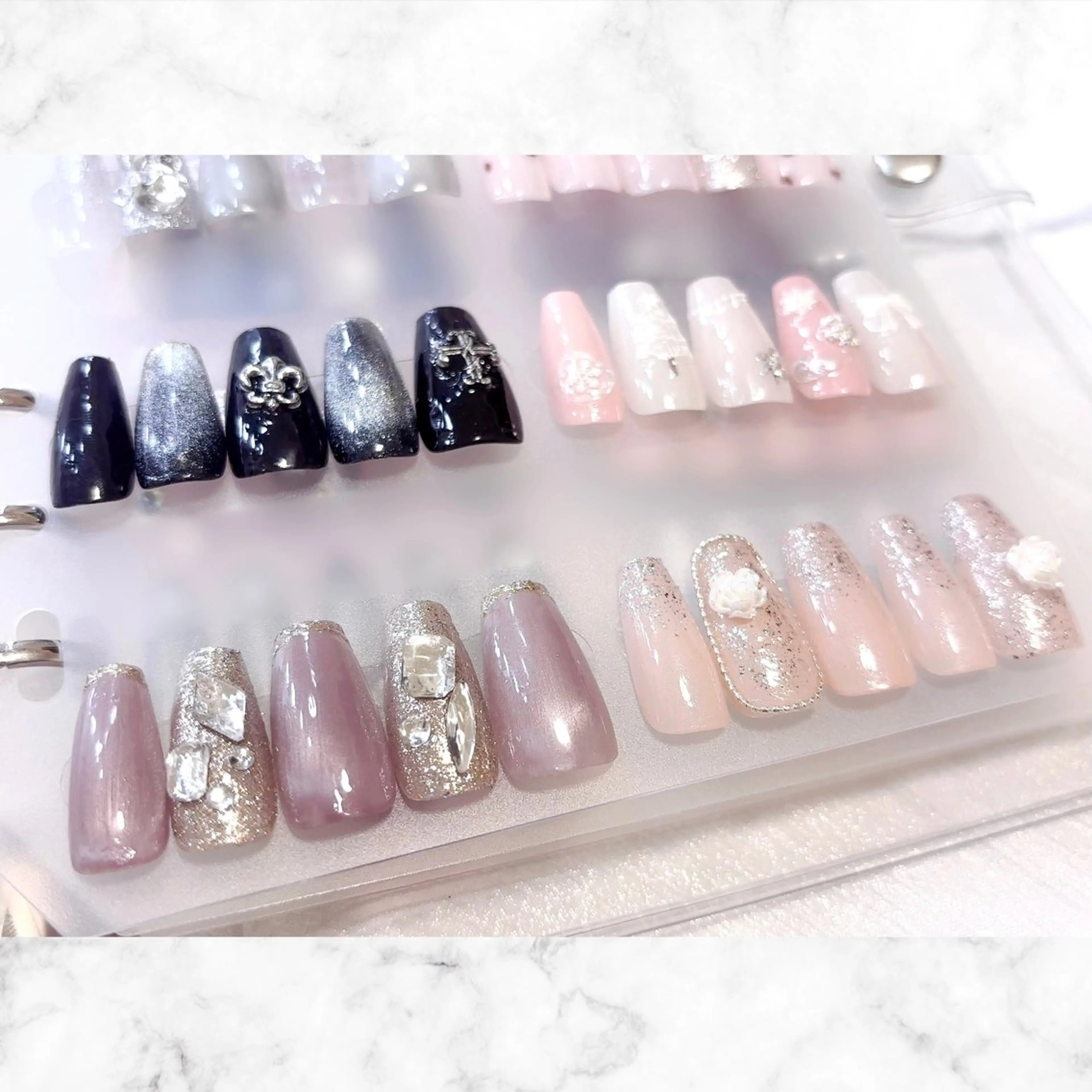 ネイル ガーリー 冬ネイル クリスマス ハンドネイル バストアップサロン LUNAのネイルデザイン