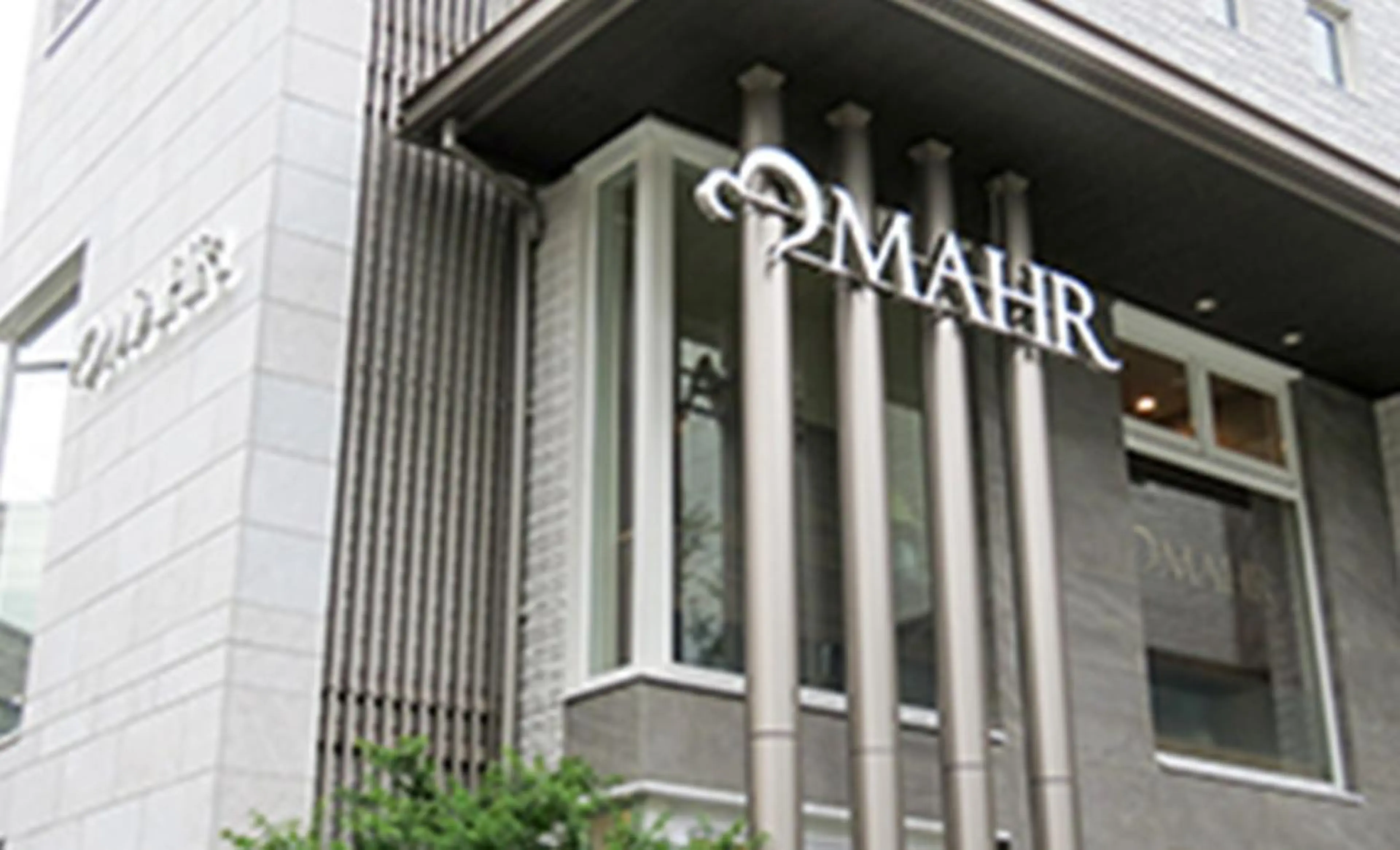 MAHR omotesandoのマツエク・マツパデザイン