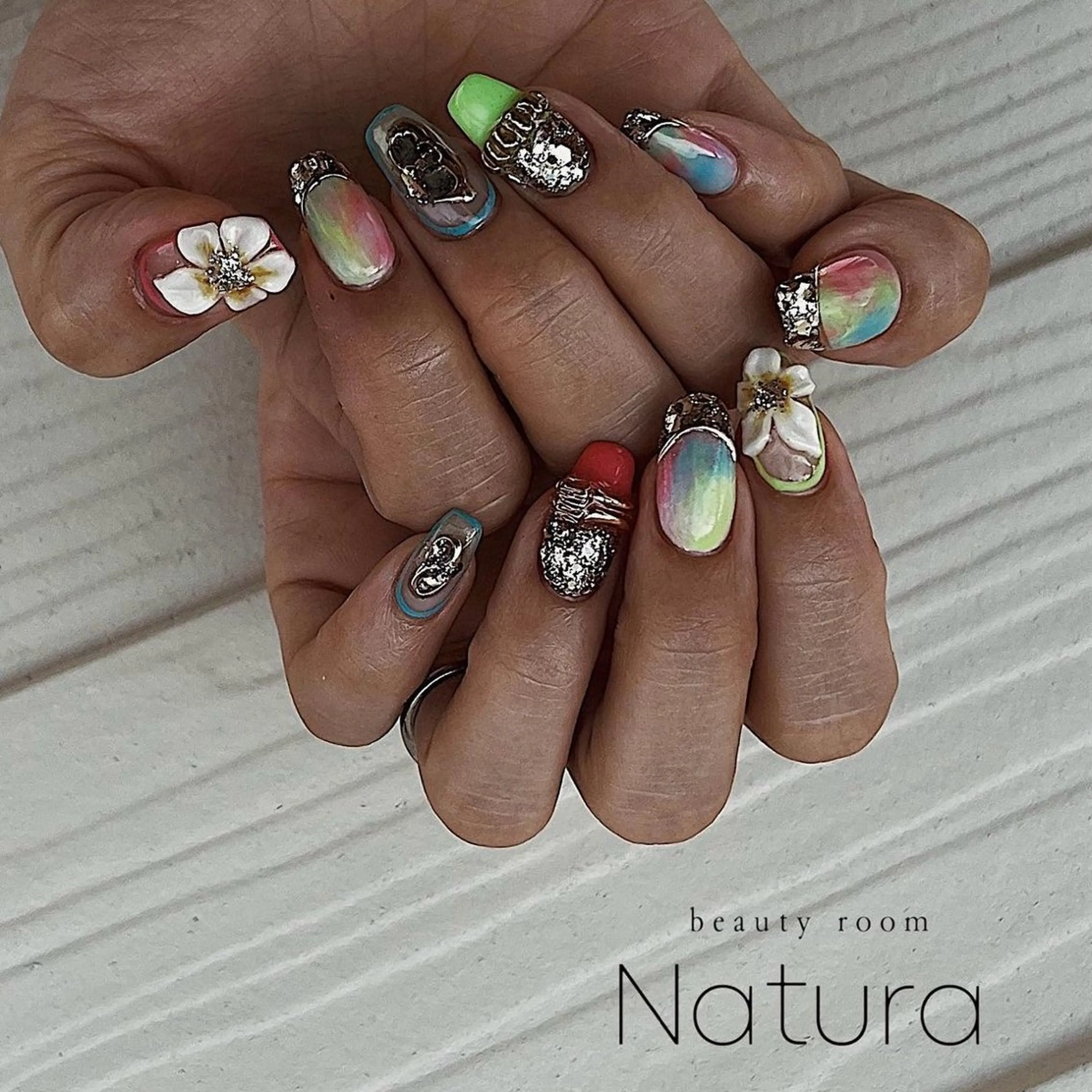 ネイル 持ち込み ハンドネイル beautyroom Naturaのネイルデザイン