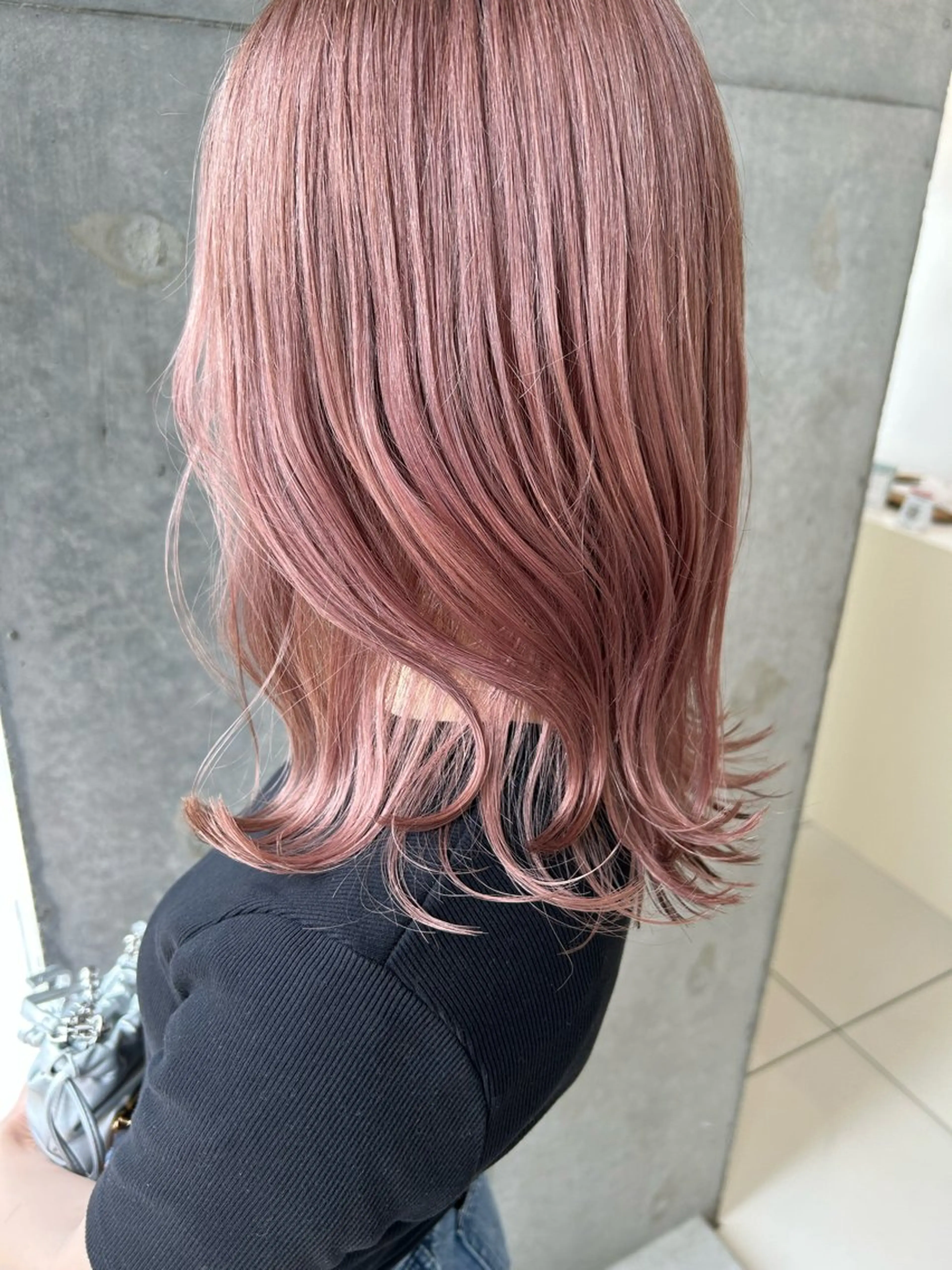 ロング カラー ベージュカラー ピンクカラー ピンクベージュ カット ヘアカラー soul eater MONAのヘアスタイル