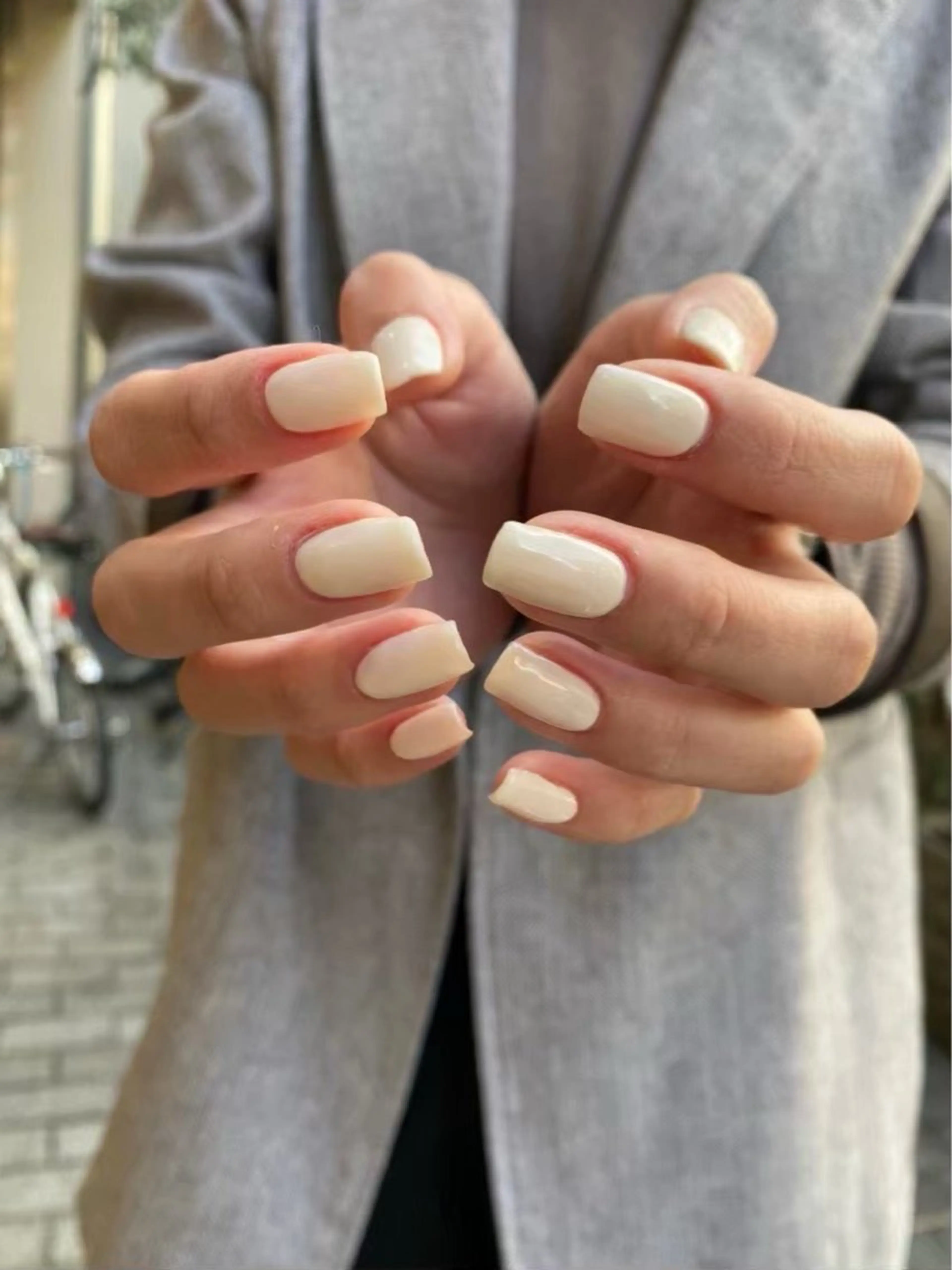 ネイル ハンドネイル レイヤー/手書きネイ ルCOCORO 🎀のネイルデザイン