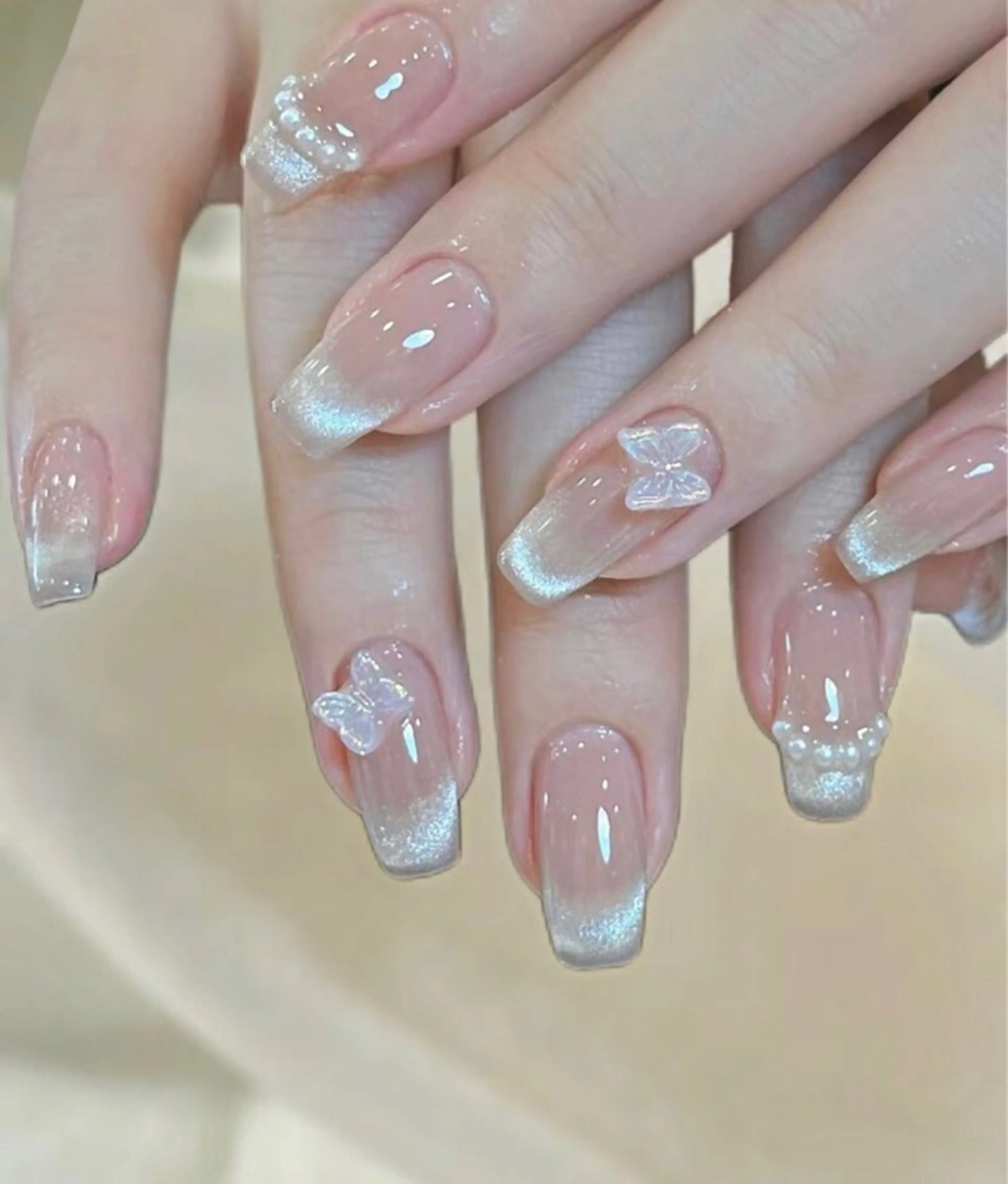 💕ワンホマグネットフレンチネイルの写真