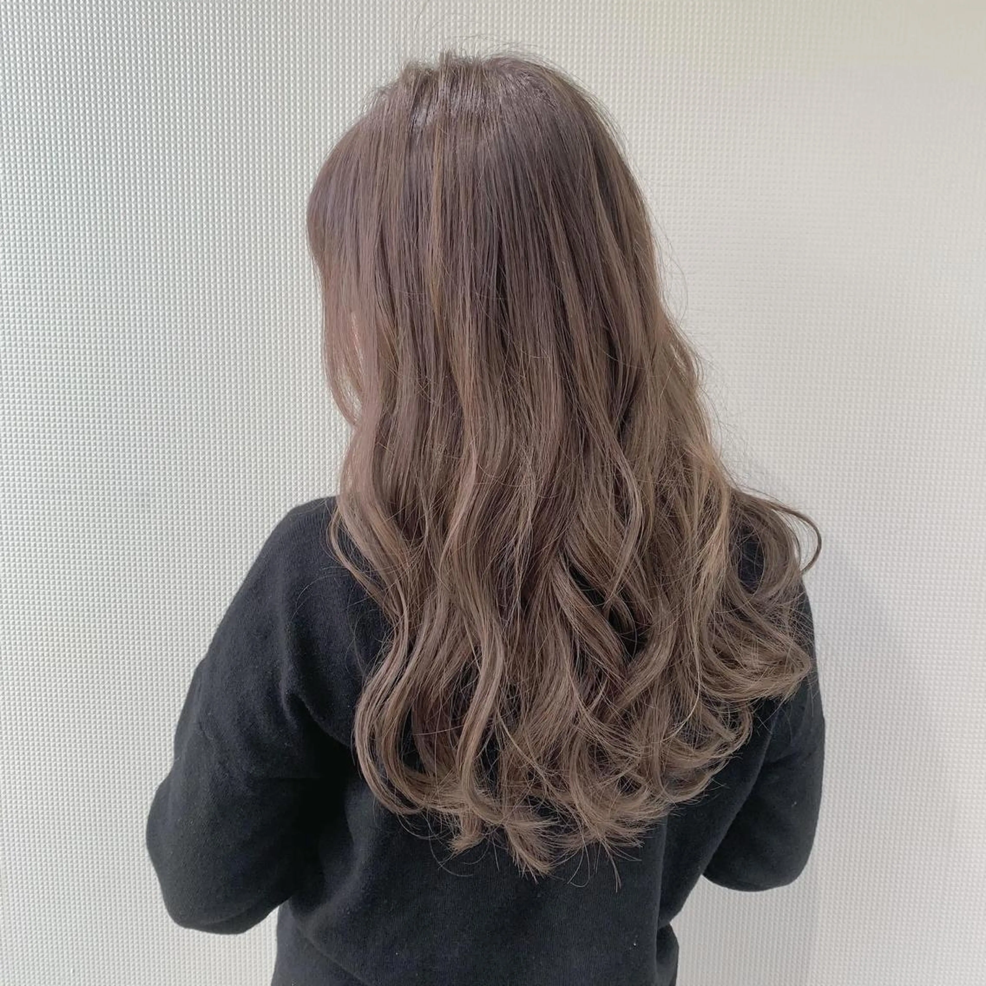 ブリーチなしでも可愛いは作れる😳‼️透明感カラーぜひお試しください🙌の写真