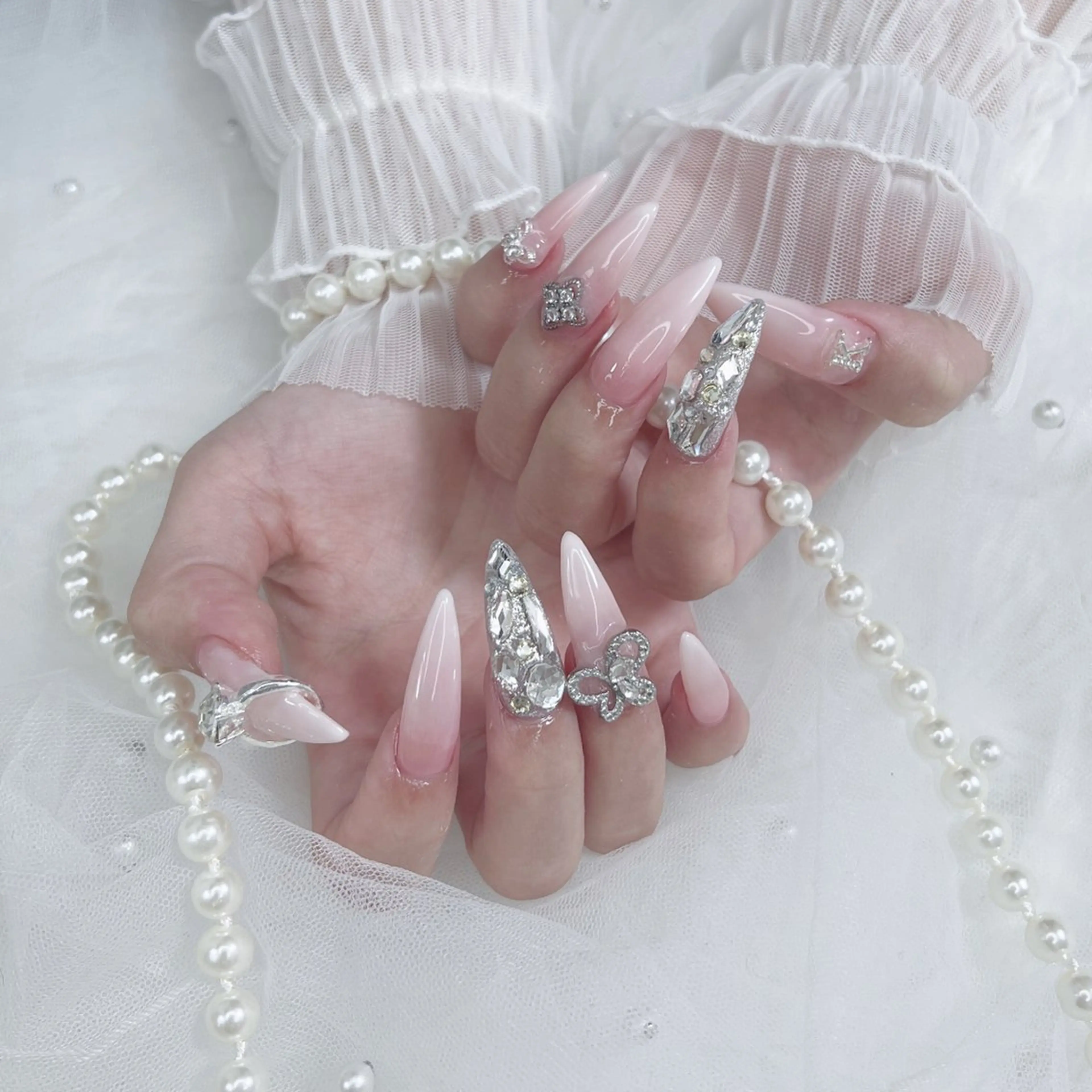 ネイル ハンドネイル 𝐑𝐢𝐦𝐮𝐚 𝐍𝐚𝐢𝐥のネイルデザイン