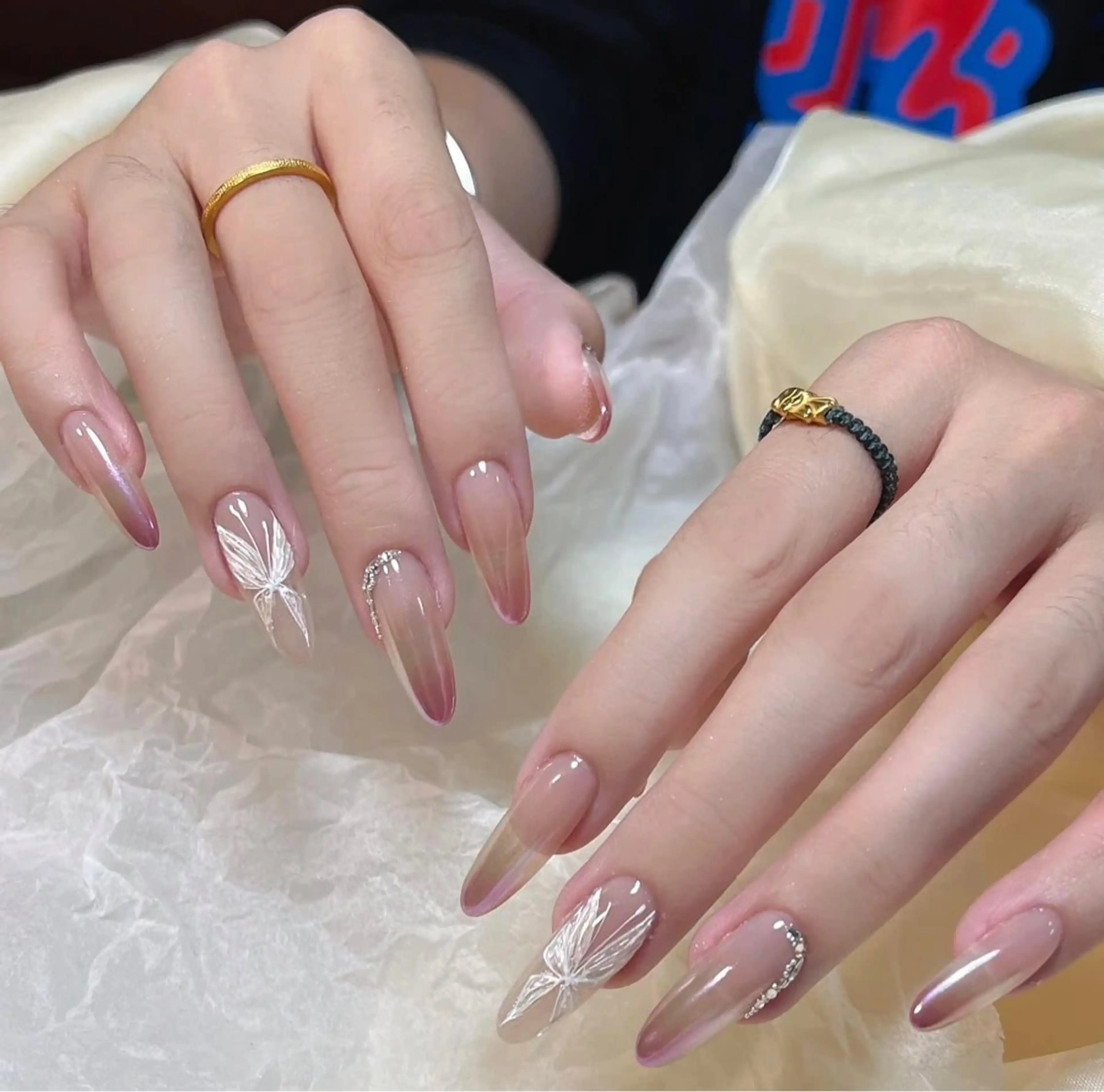 ネイル グラデーション Hi Beauty 渋谷(ネイル、ハイパーナイフ6、脂肪れいきゃく、マッサージ＆エステサロン)所属・Hi beauty 渋谷のネイルデザイン