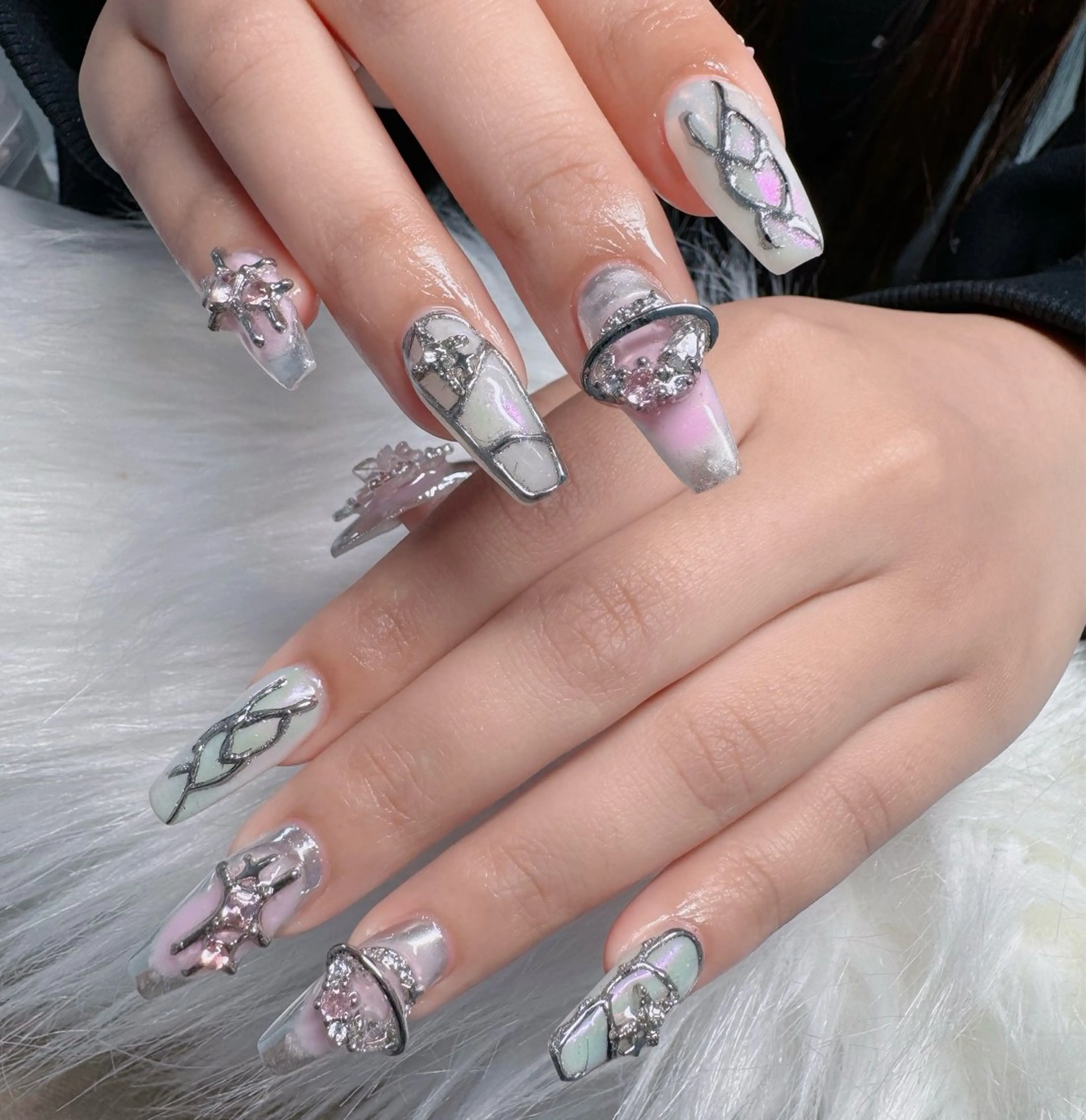 ネイル フレンチネイル ジェルネイル ガラスフレンチ ハロウィン ハート ハンドネイル H.baby Nail Salonのネイルデザイン