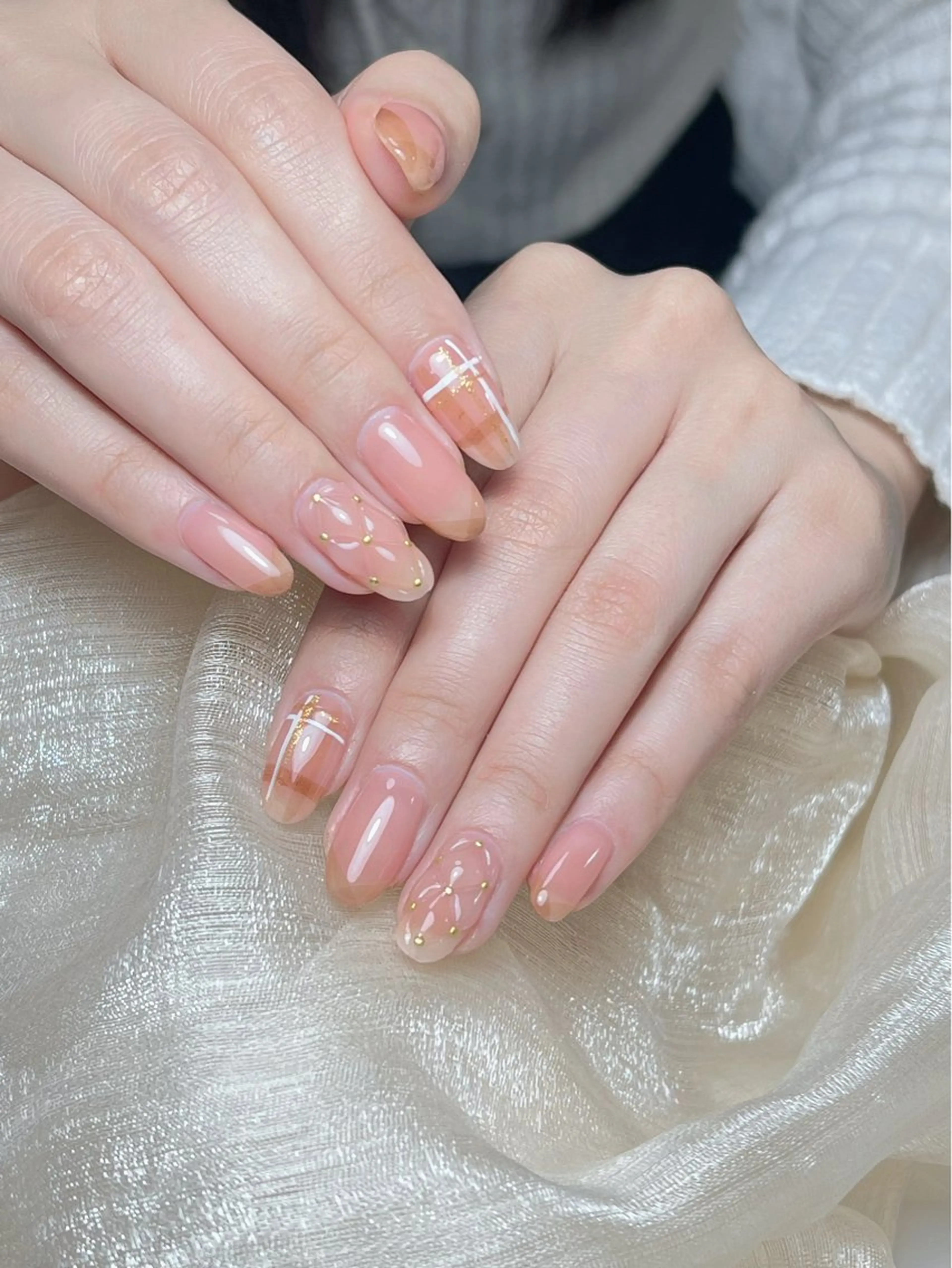 ネイル オーロラネイル チークネイル フレンチネイル ジェルネイル ガラスフレンチ ハンドネイル Nail Jolie所属・Nail Jolieのネイルデザイン