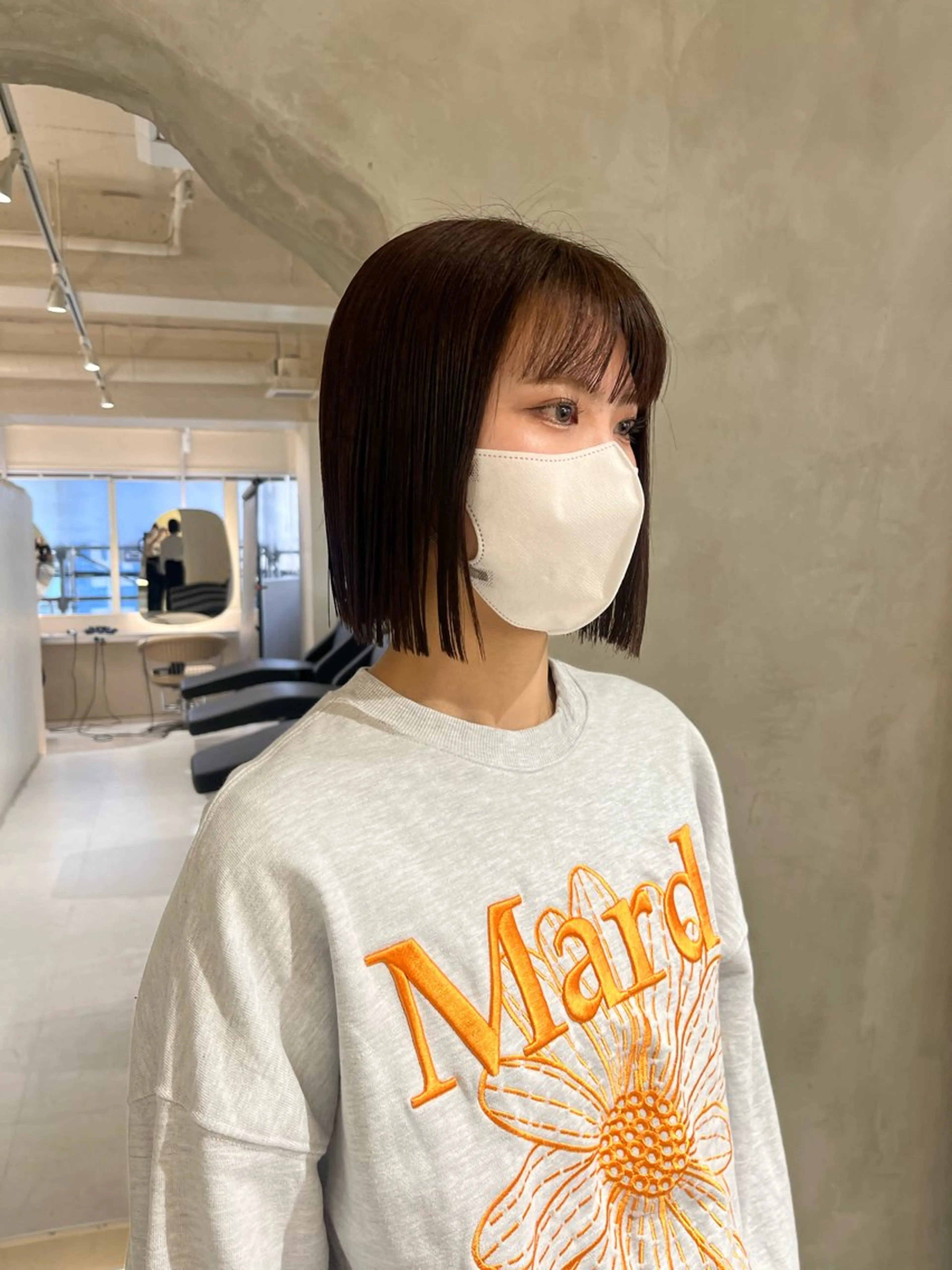 ミディアム カラー カット ヘアカラー トリートメント effect横浜所属・切りっぱなしボブ/ 艶カラー/綾莉のヘアスタイル