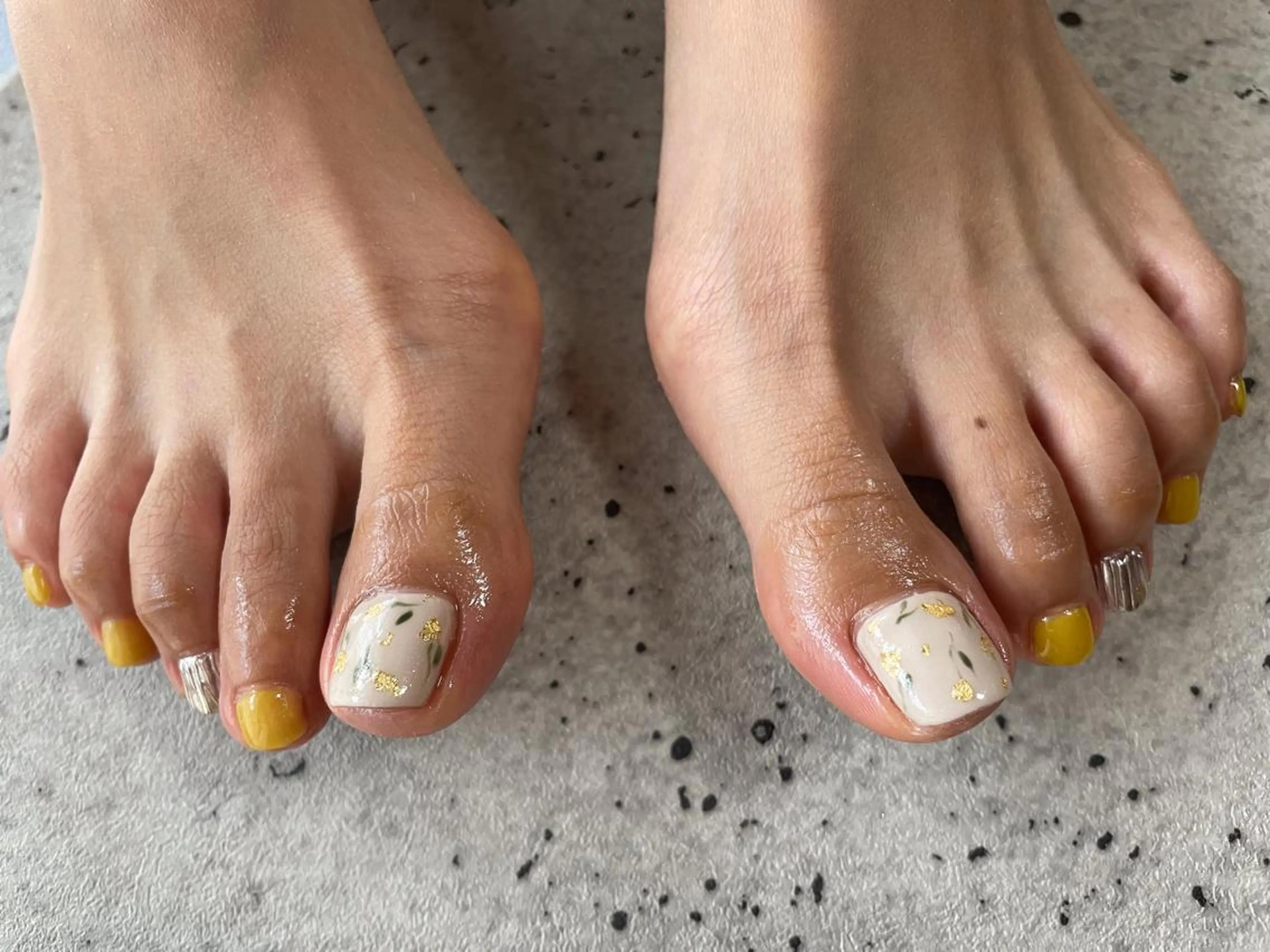 ネイル フットネイル kikinail 溝の口のネイルデザイン