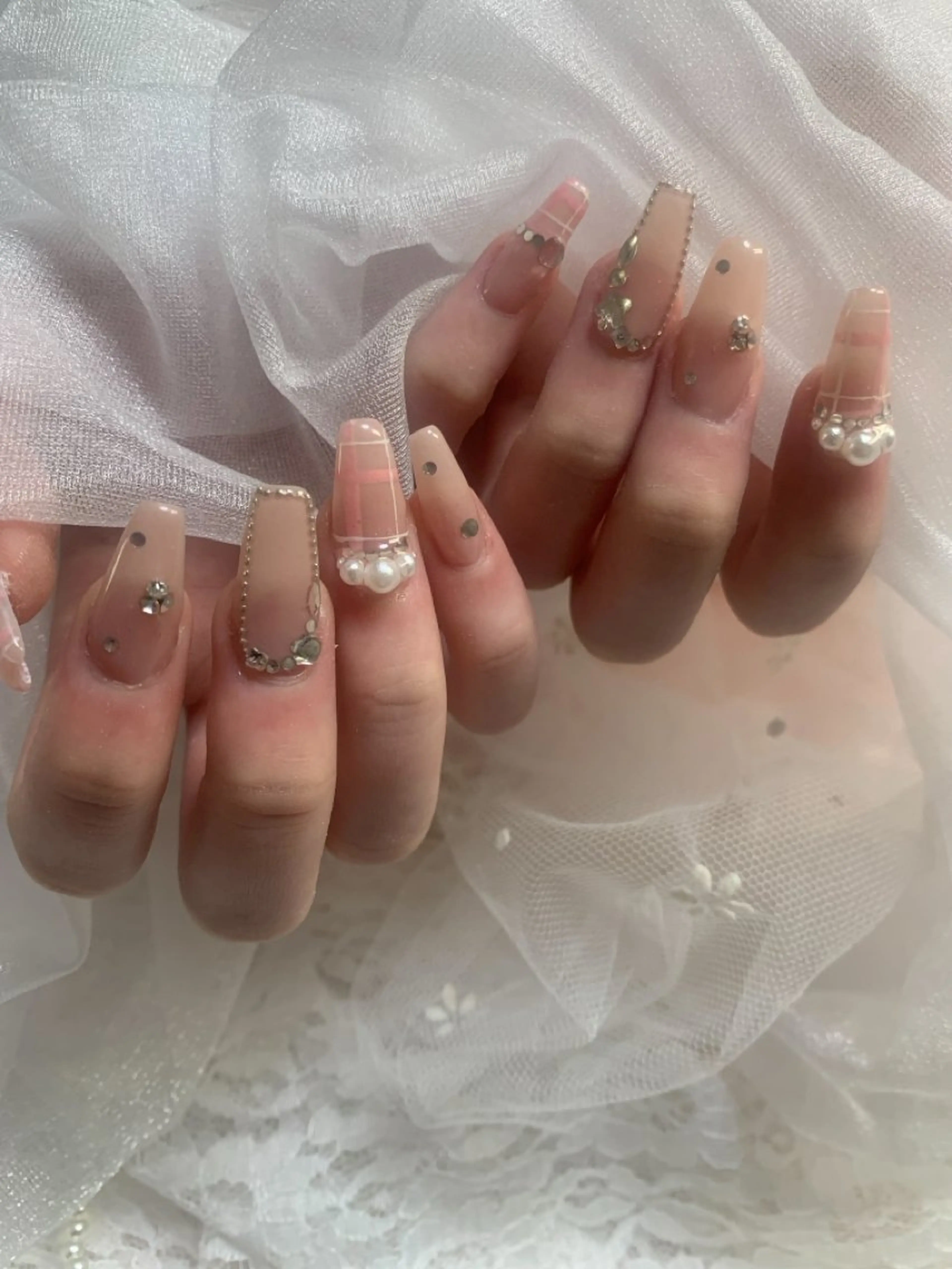 ネイル Nails wisBlancaのネイルデザイン