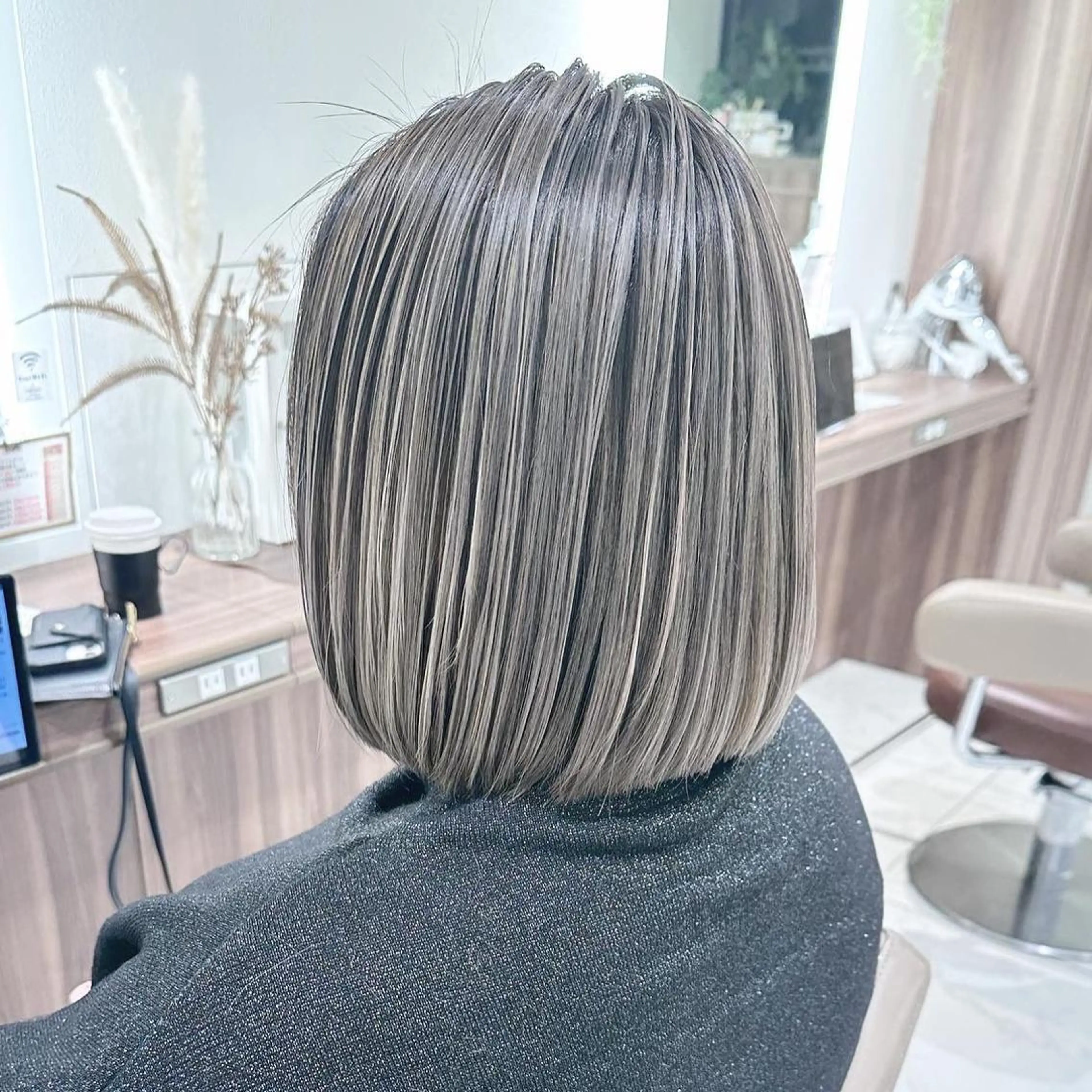 ミディアム カラー バレイヤージュ 髪質改善 レイヤーカット カット ヘアカラー トリートメント 山崎俊輔/髪質改善 /バレイヤージュのヘアスタイル