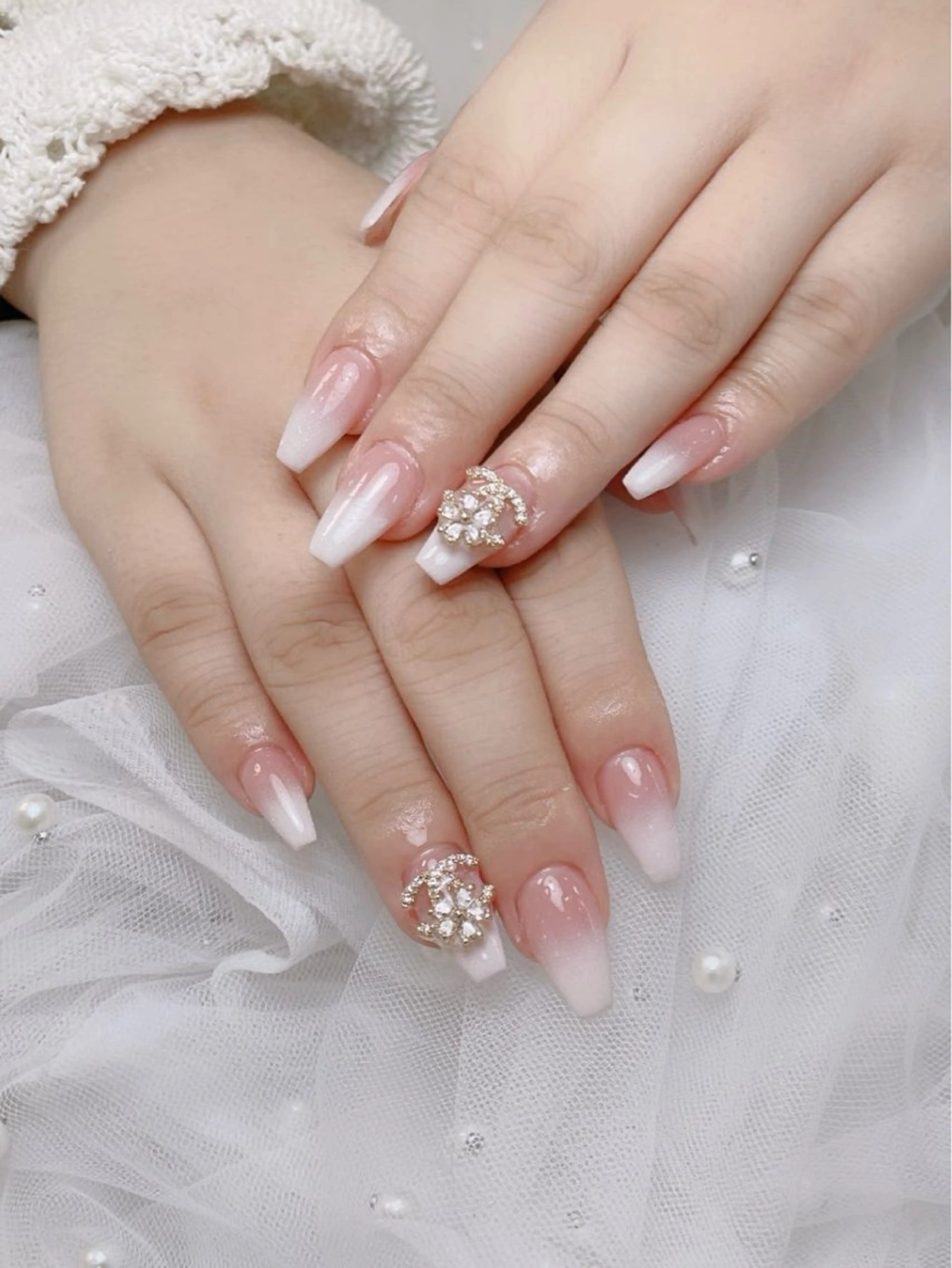 ネイル フレンチネイル ジェルネイル ハート 韓国ネイル マグネットネイル ハンドネイル ネイルサロン lotusのネイルデザイン