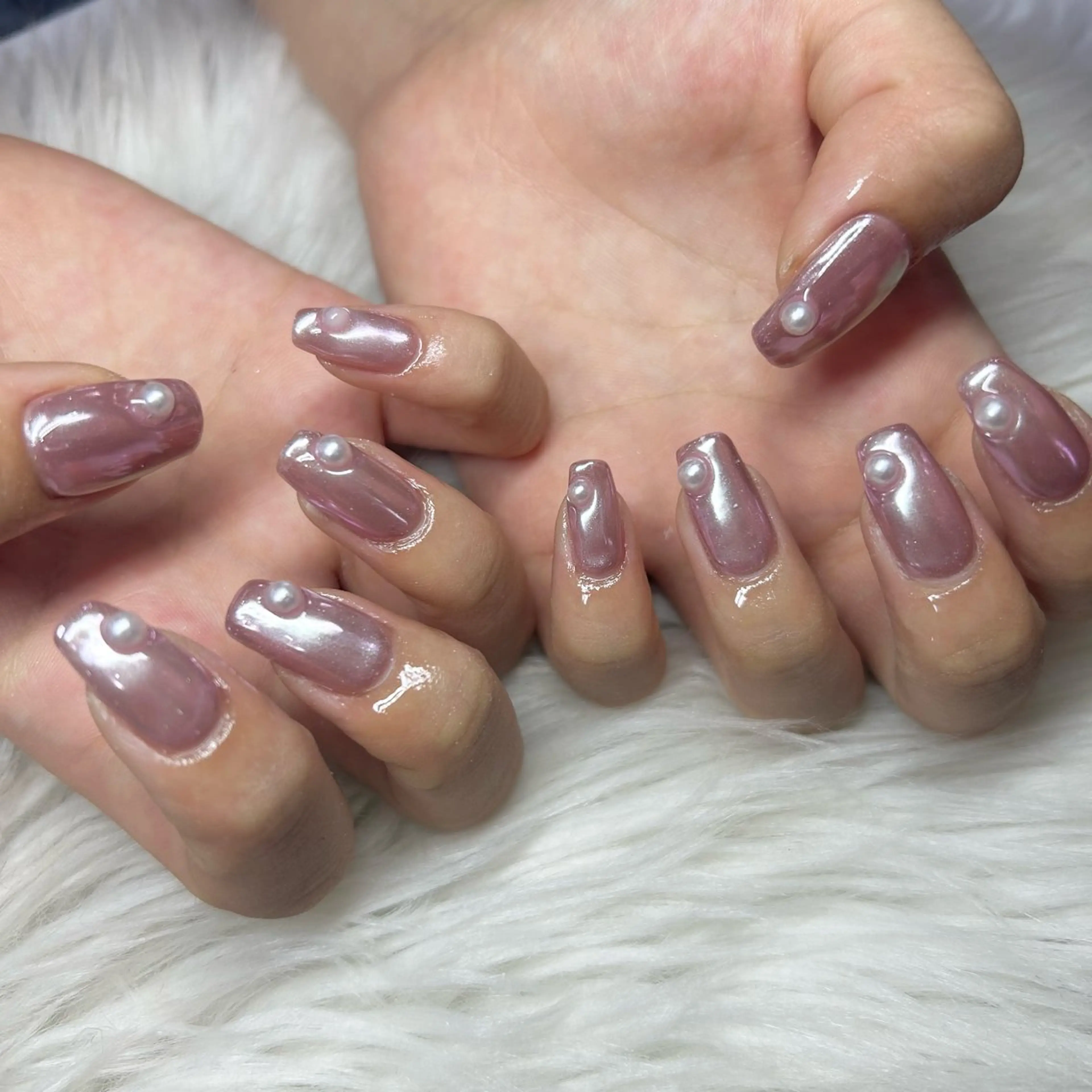 ネイル オーロラネイル ハンドネイル -Rien- プライベートサロンのネイルデザイン