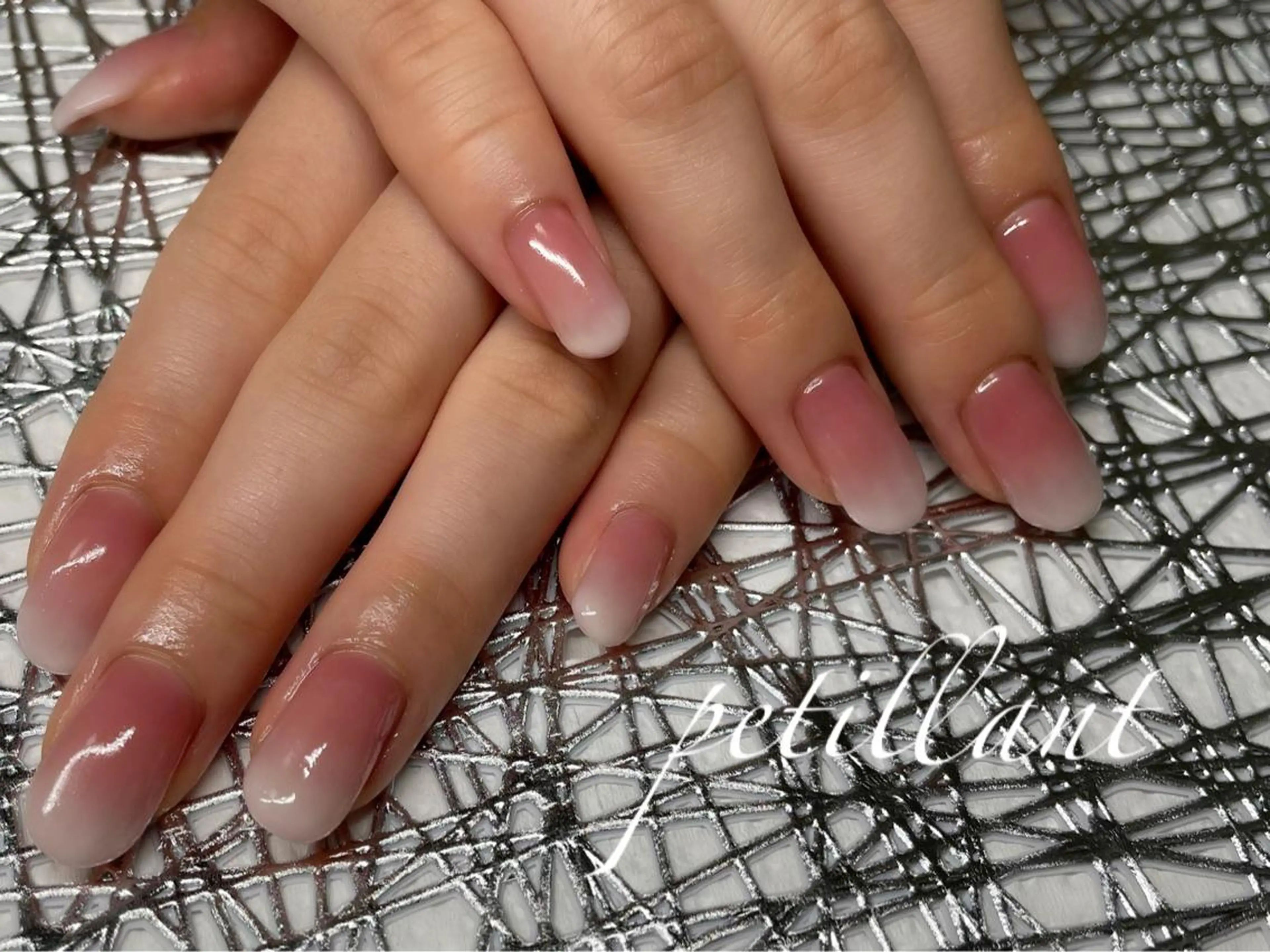 ネイル アートネイル ロングネイル ワンカラーネイル ハンドネイル ハンドケア petillant所属・nail salon petillantのネイルデザイン