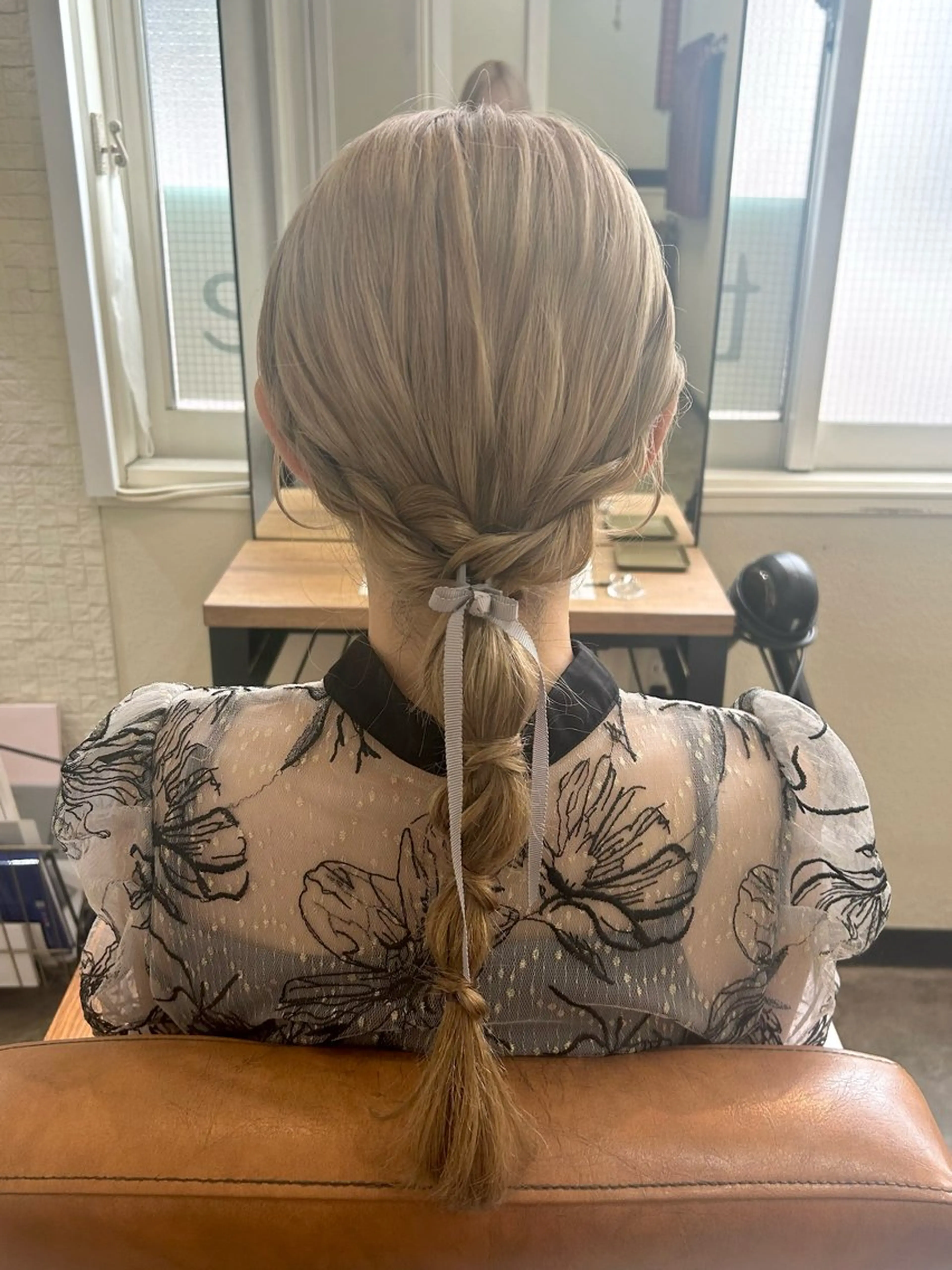 セミロング ヘアアレンジ コヤナギ ラムのヘアスタイル