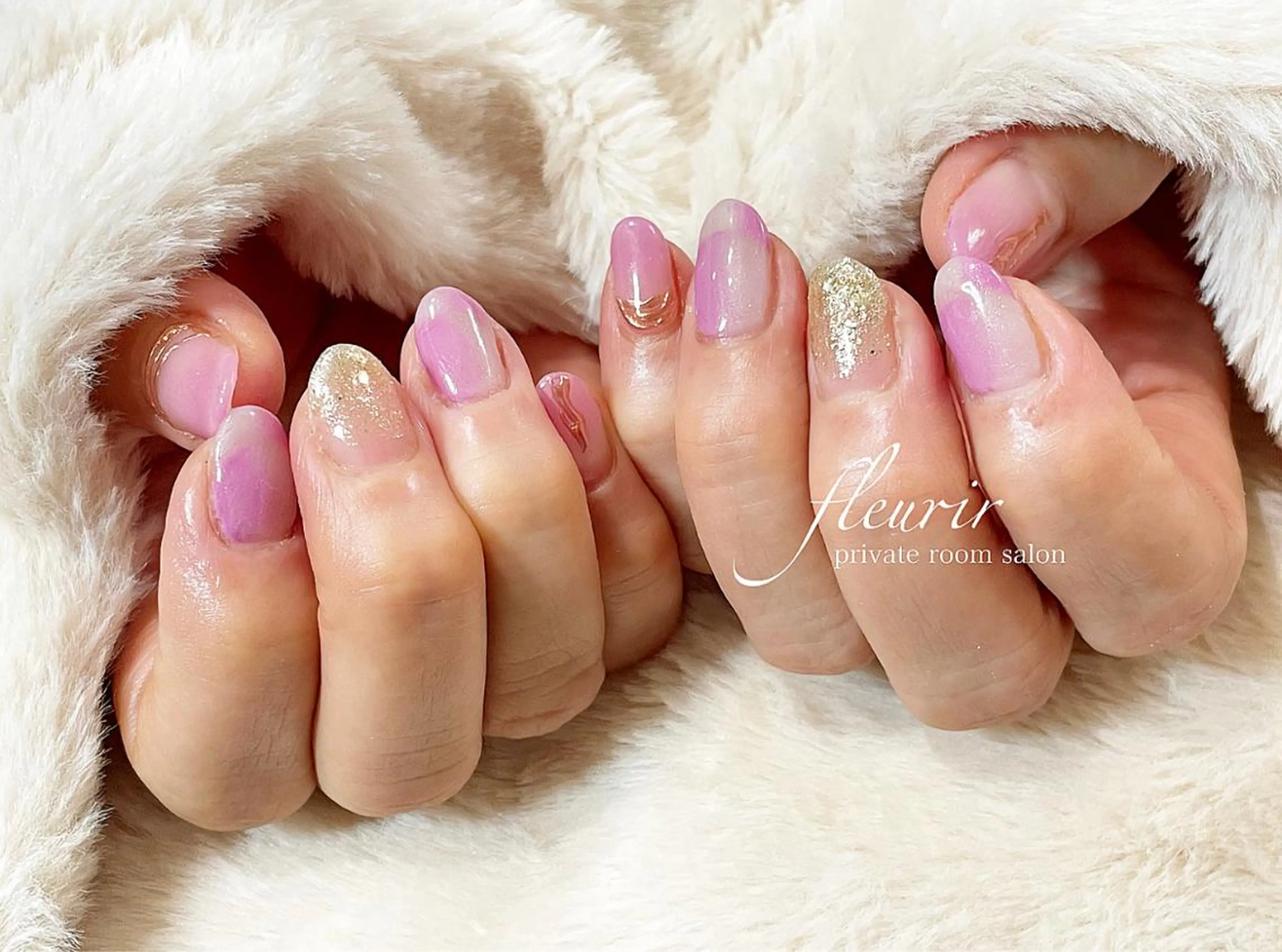 ネイル アートネイル フレンチネイル ゴールド ミラーネイル オンブレフレンチ フルリール 【プライベートサロンのネイルデザイン