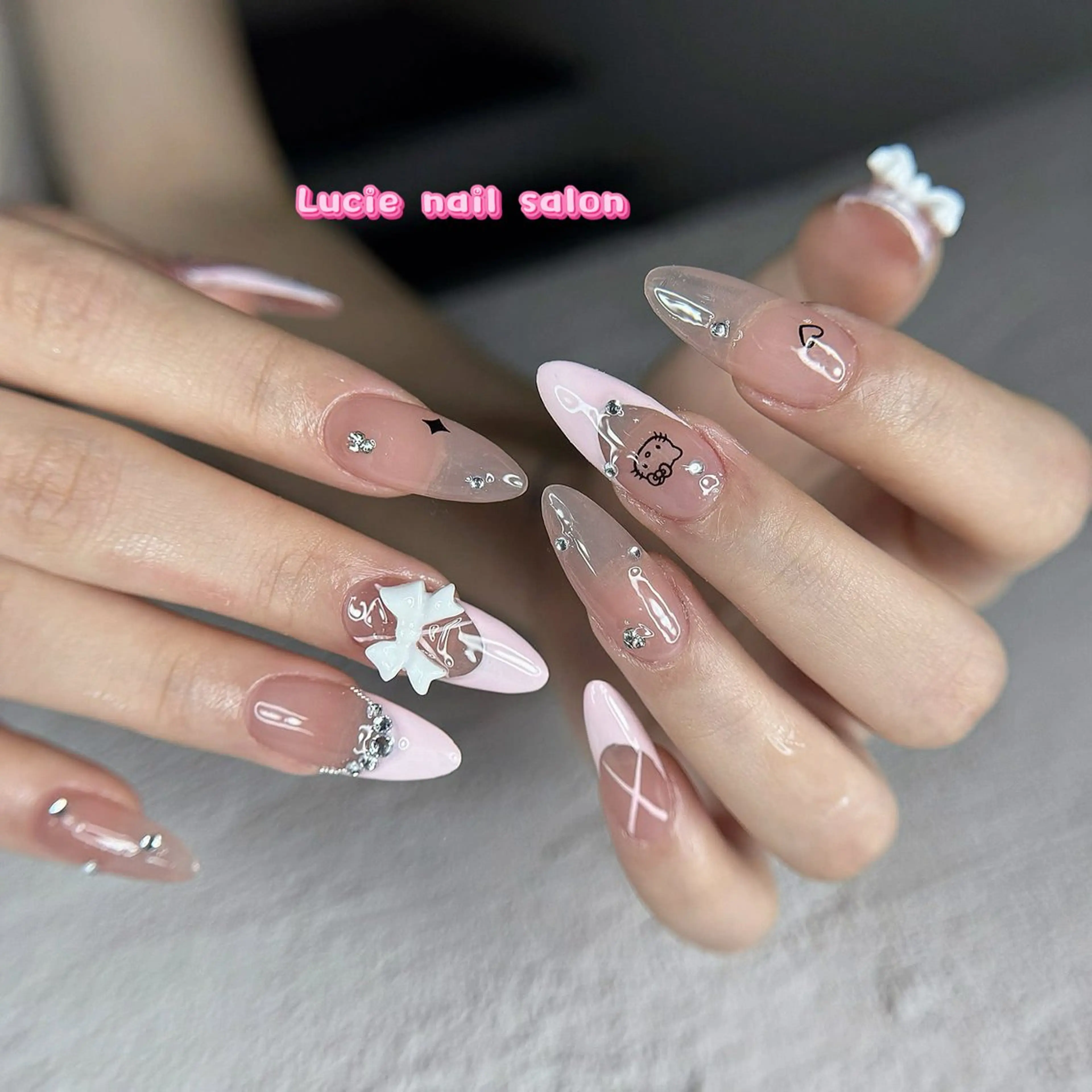 ネイル ボルドー チークネイル 成人式 フレンチネイル キラキラネイル ハンドネイル LUCIE NAIL SALON所属・LU CIEのネイルデザイン