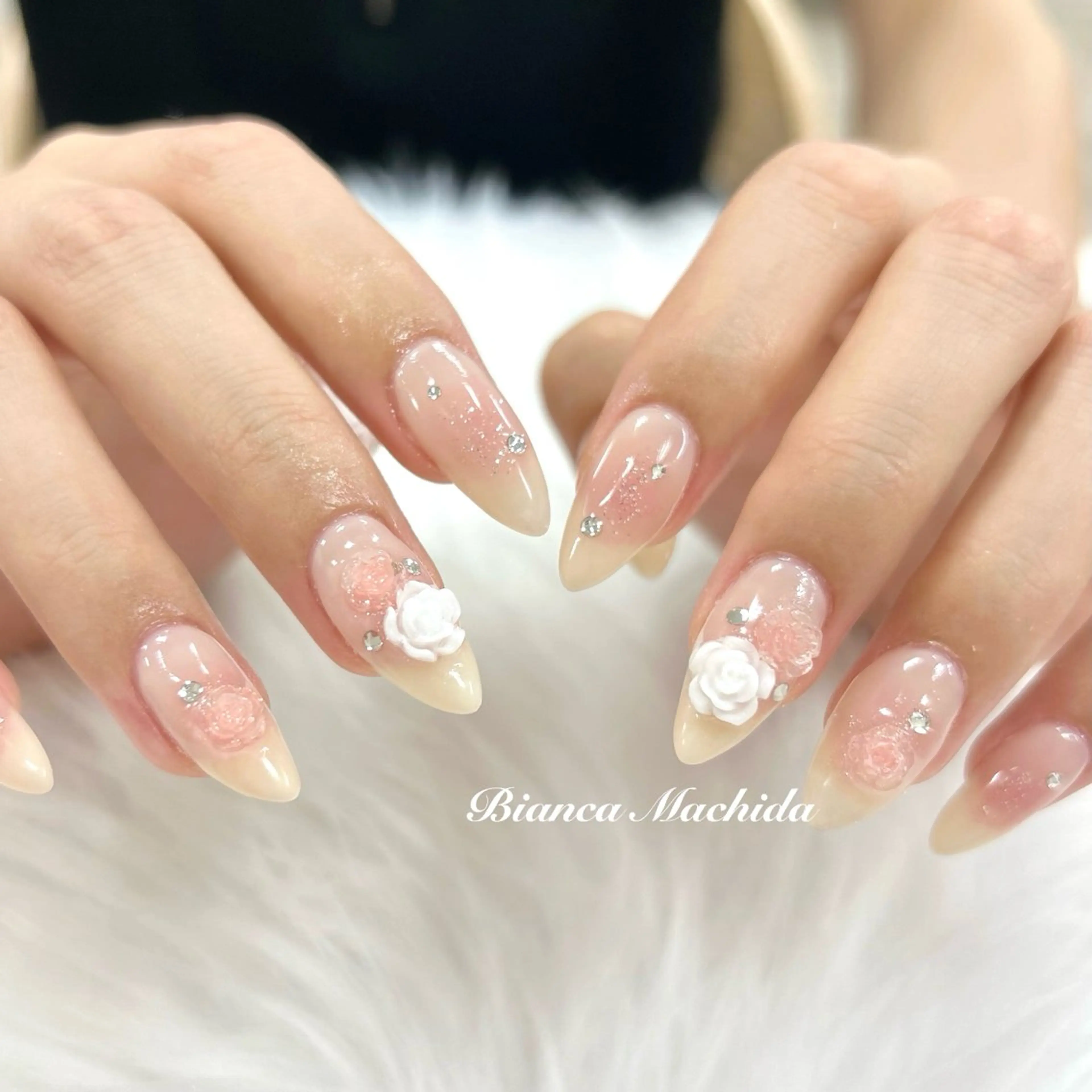 ネイル Bianca 🪽 Nakajimaのネイルデザイン