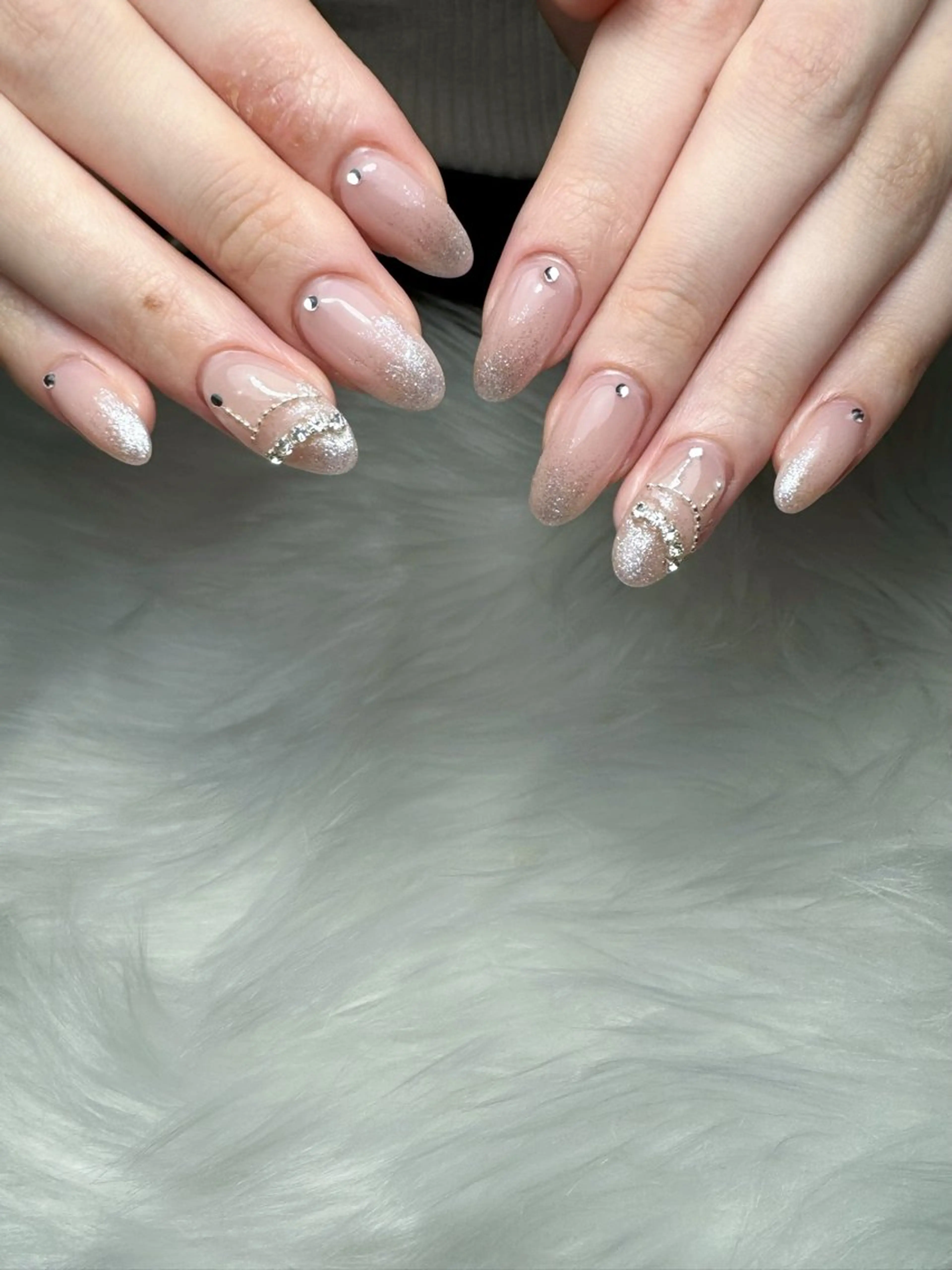 ネイル アールビーネイル所属・mase Megumiのネイルデザイン