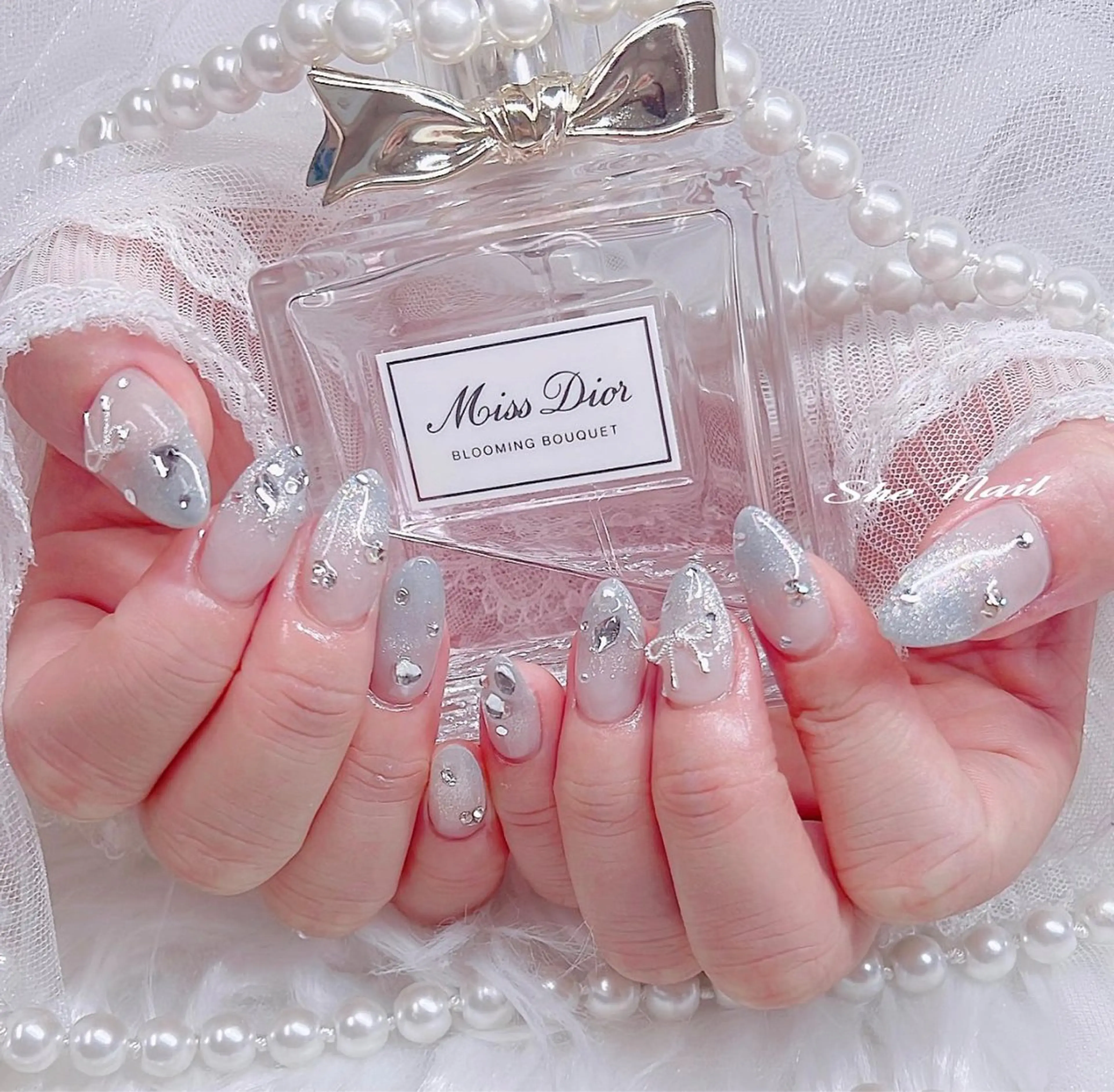 ネイル チークネイル 長さ出し フレンチネイル マグネットネイル ミラーネイル She   Nail所属・ISA_ BELLAのネイルデザイン