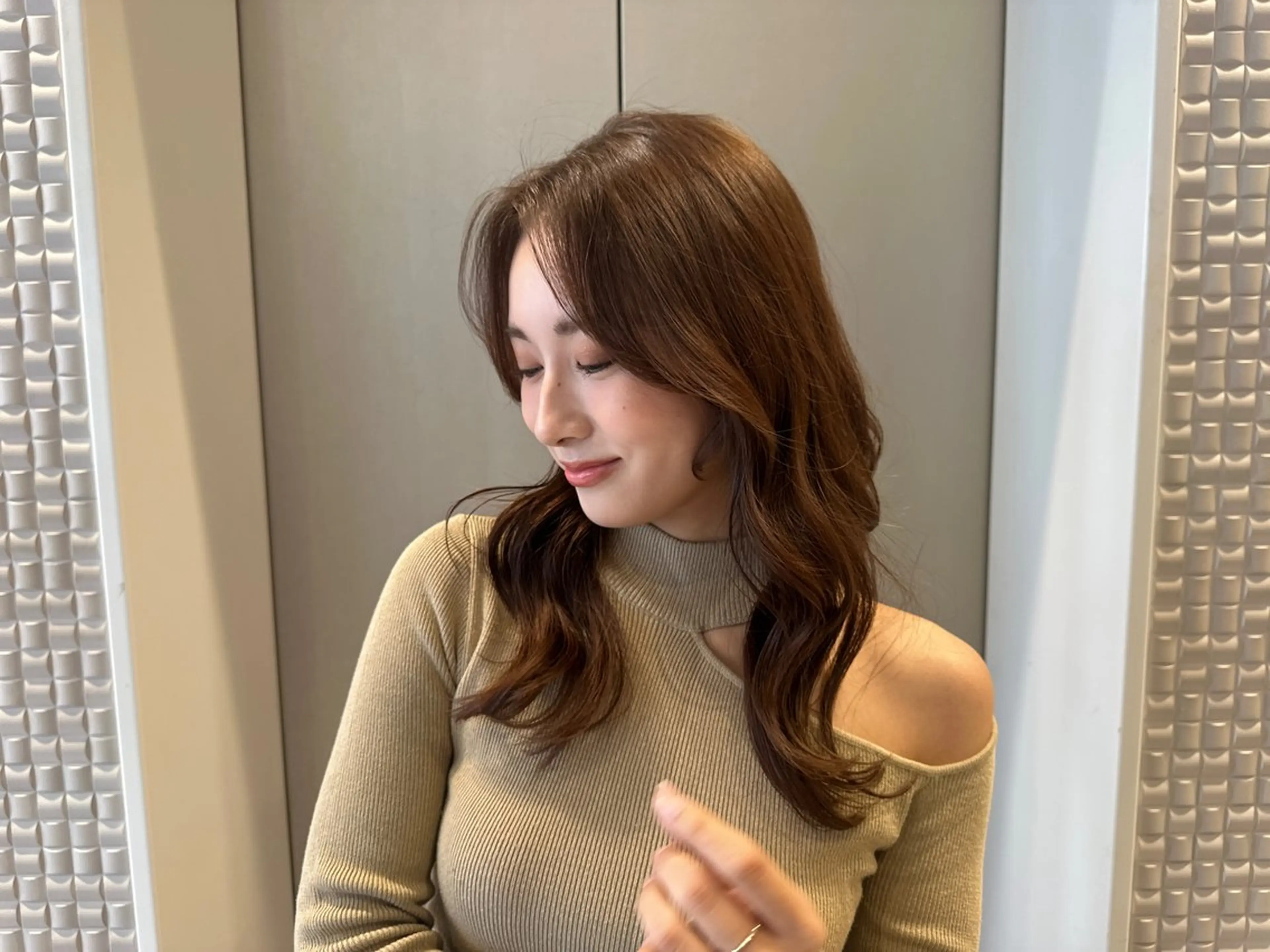 ロング カラー Aura所属・丸山 心 / 艶カラーのヘアスタイル