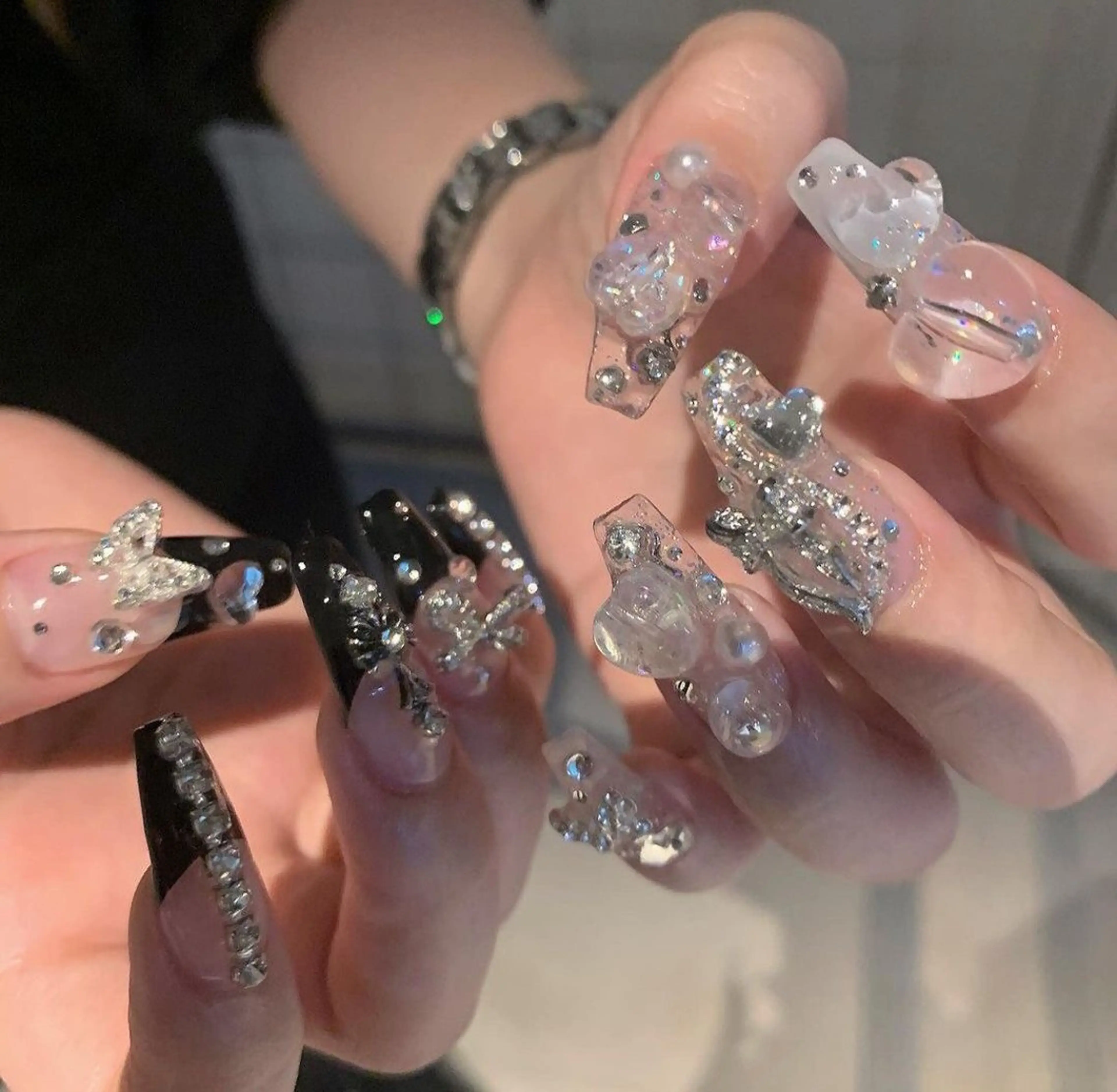 ネイル グラデーション ラメ(グリッター) マグネットネイル ミラーネイル ニュアンスネイル ハンドネイル Lumi de nails所属・Lumi de nailsのネイルデザイン